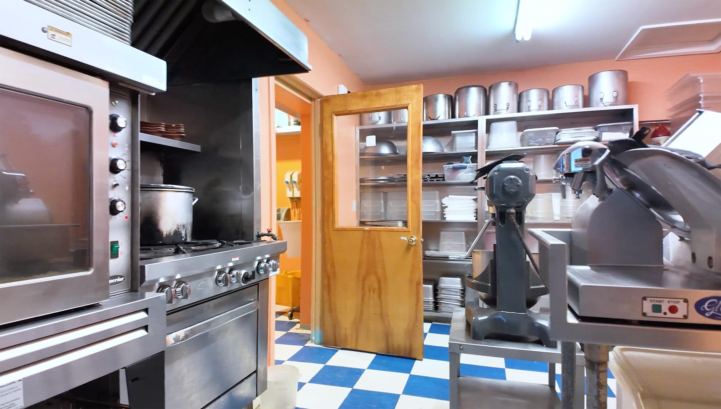 main property photo 31