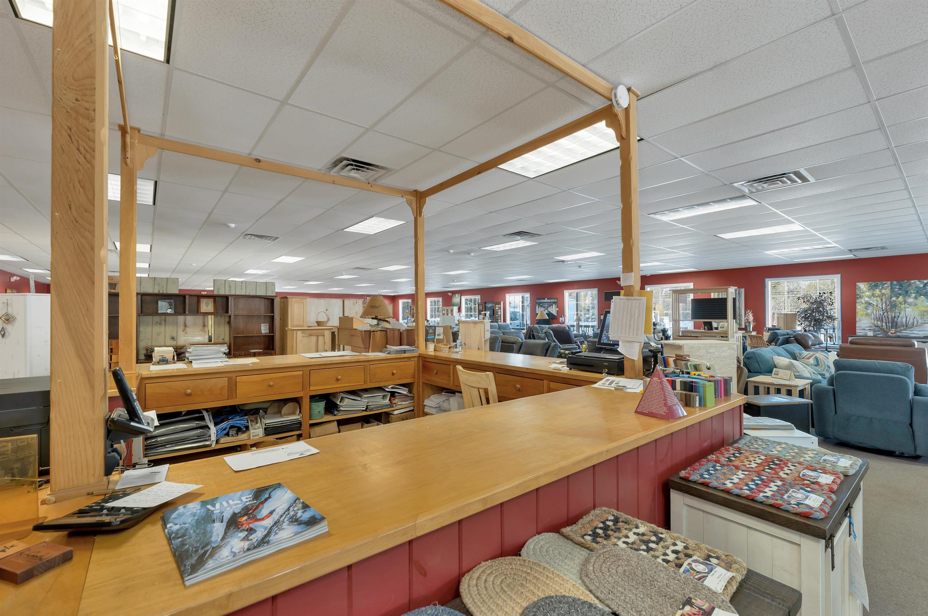main property photo 28