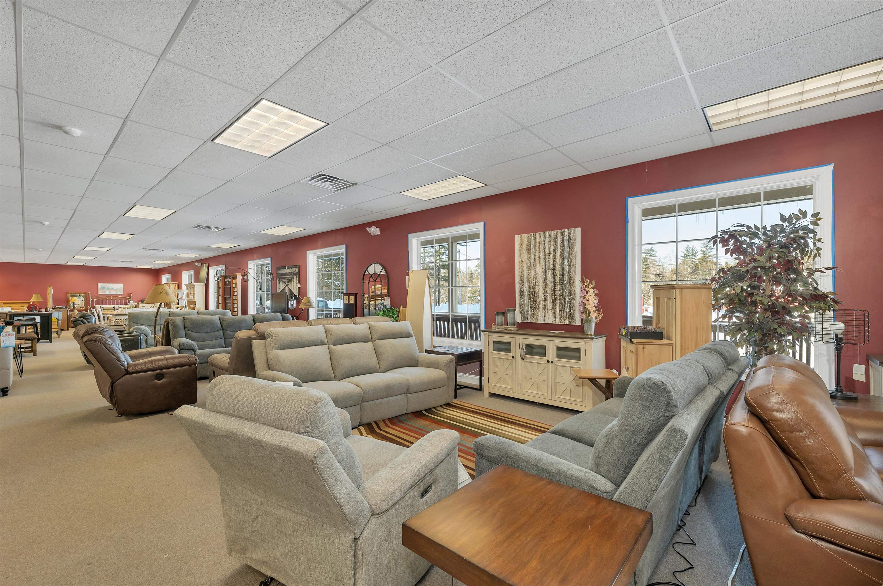 main property photo 32