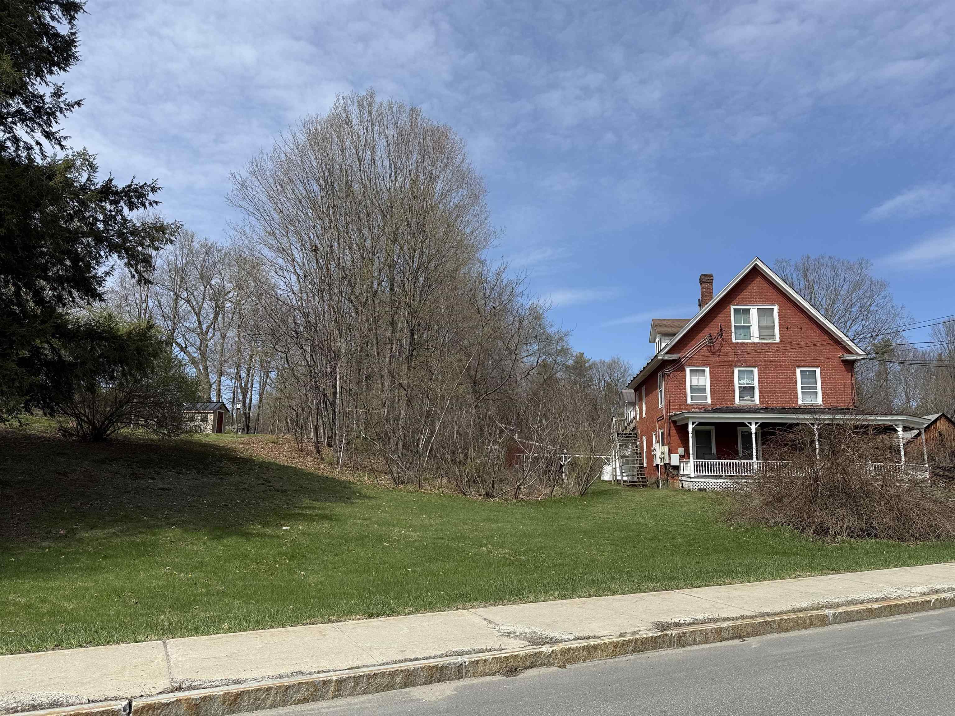 main property photo 15