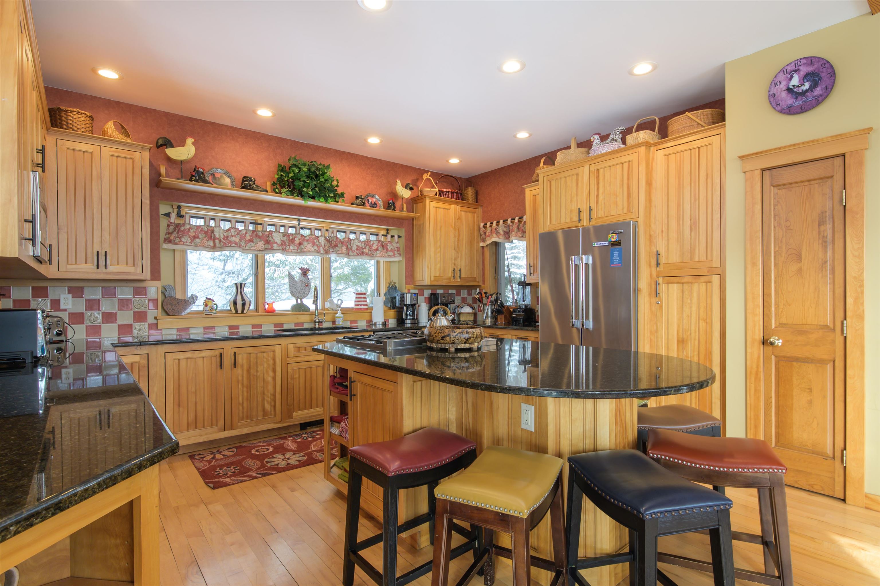 main property photo 13