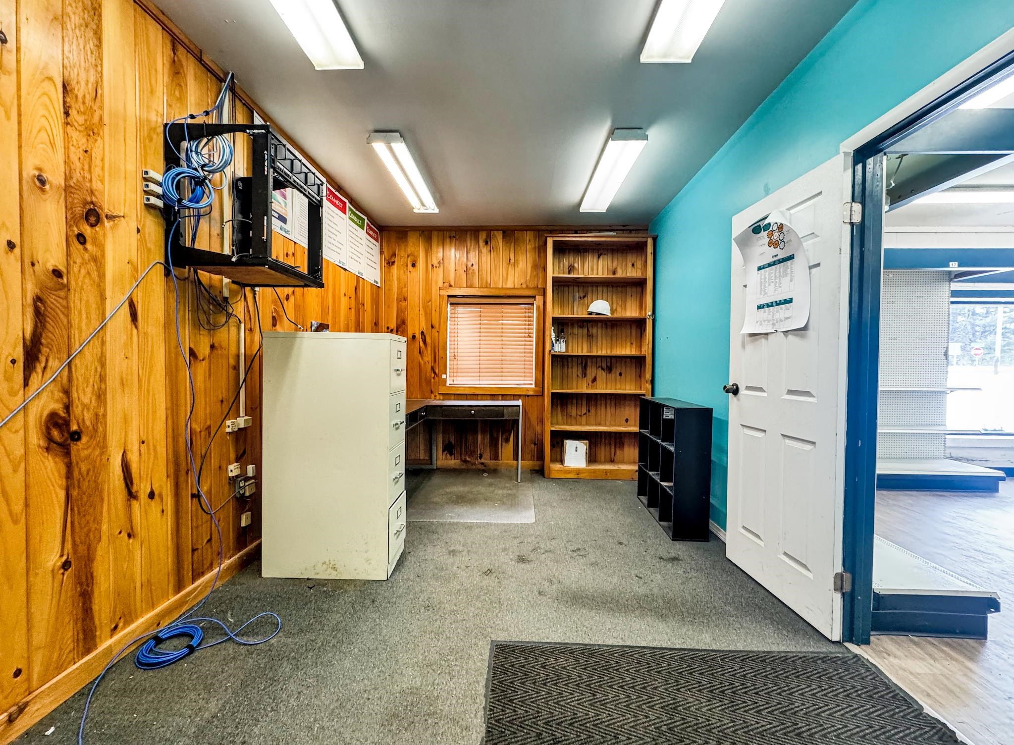 main property photo 28