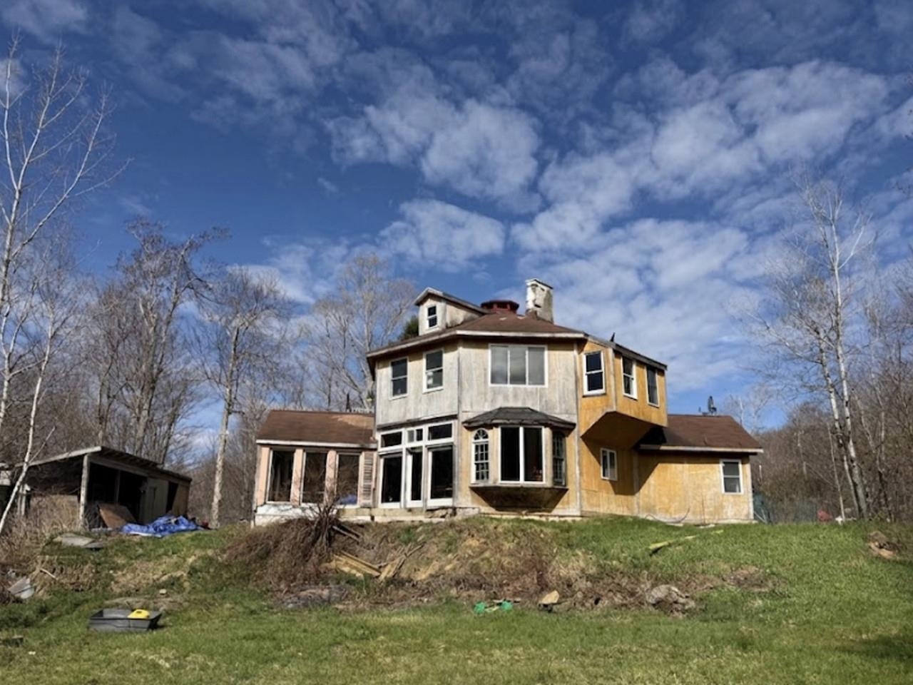 main property photo 40