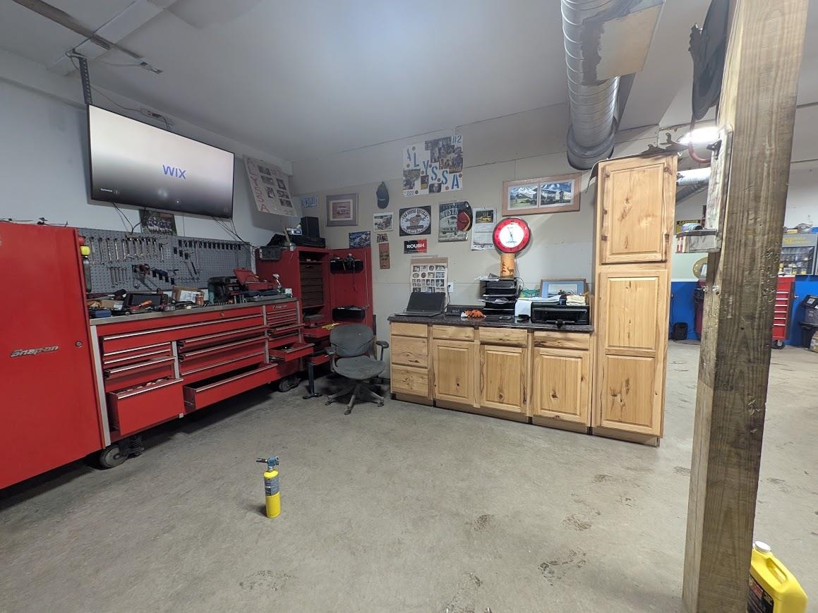 main property photo 29