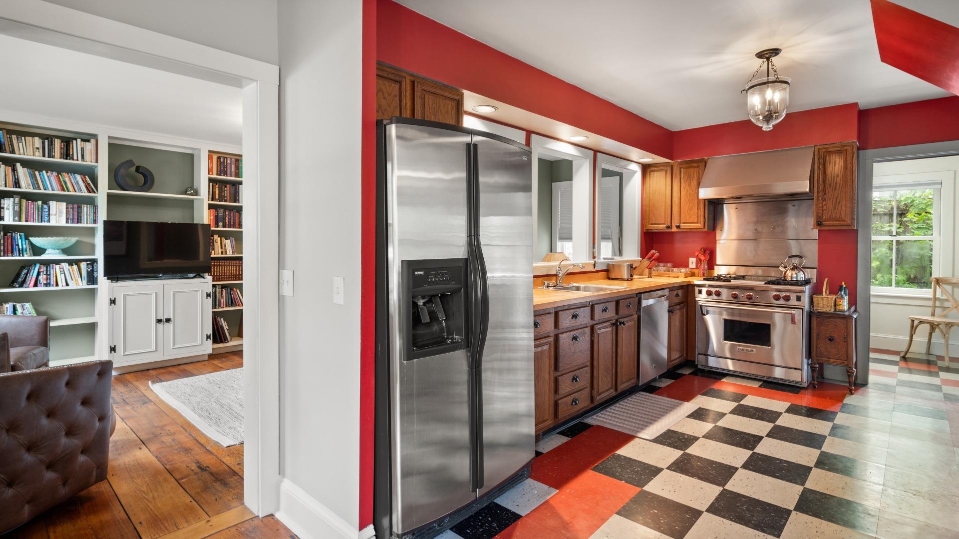 main property photo 8