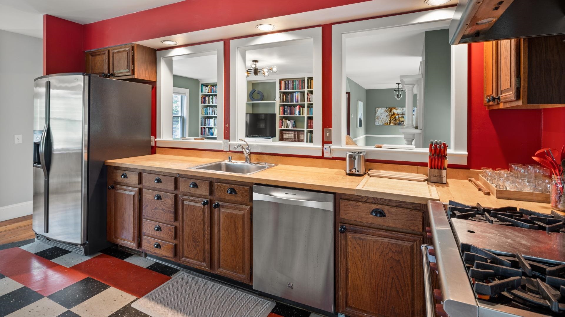 main property photo 9