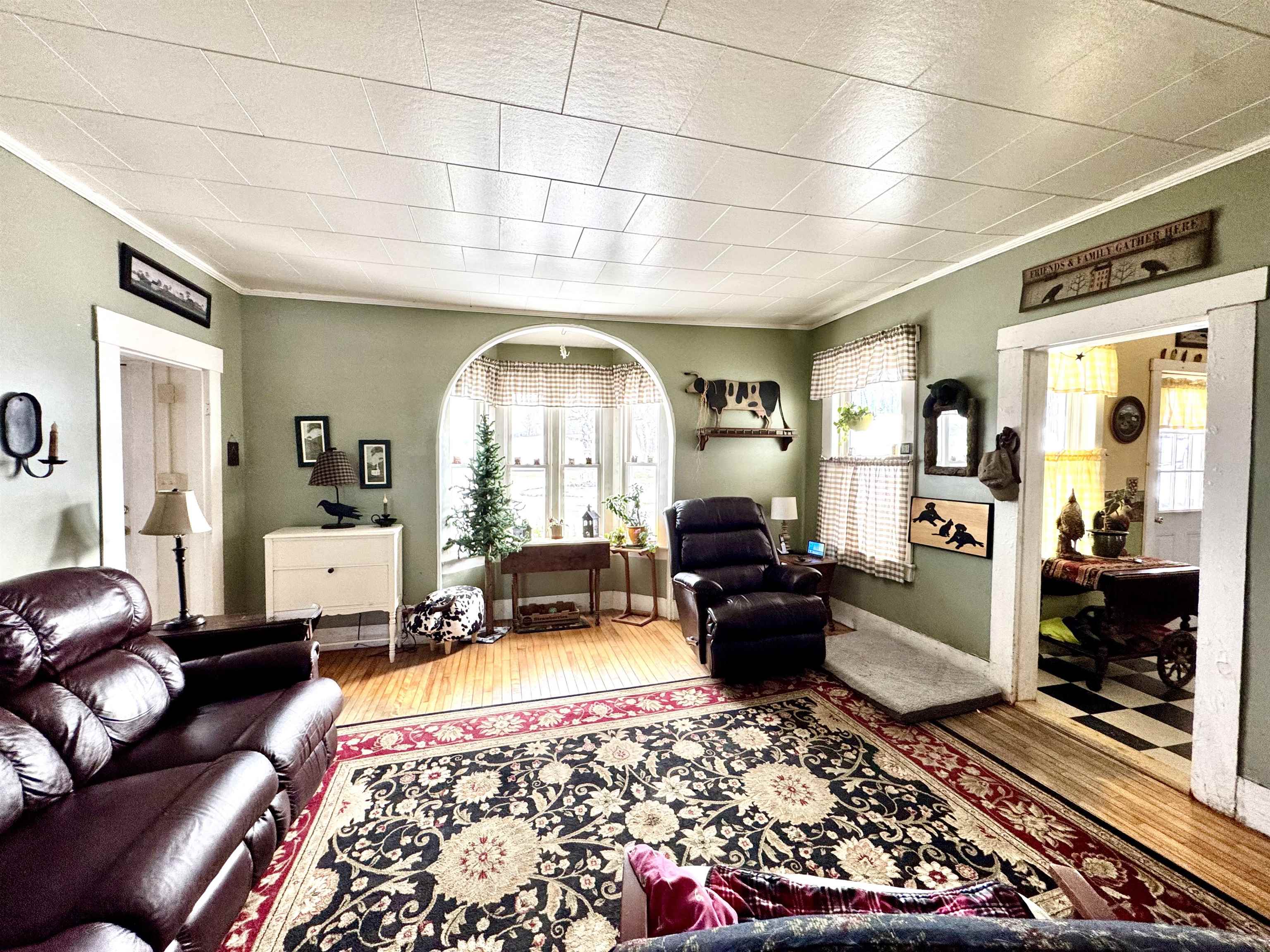main property photo 16
