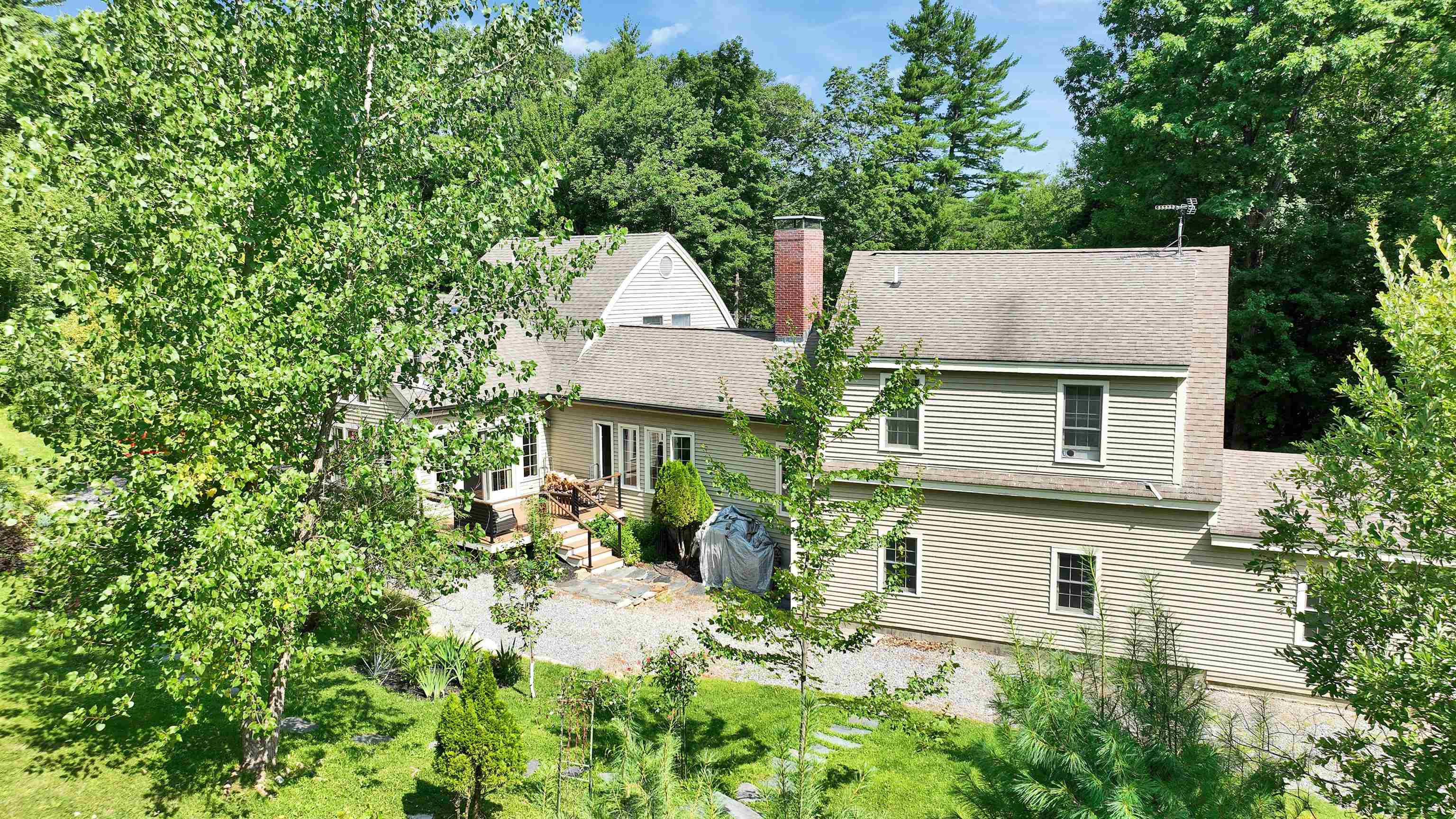 main property photo 50