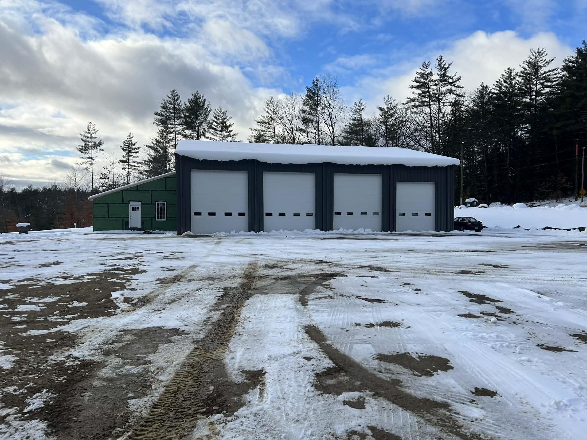 main property photo 28