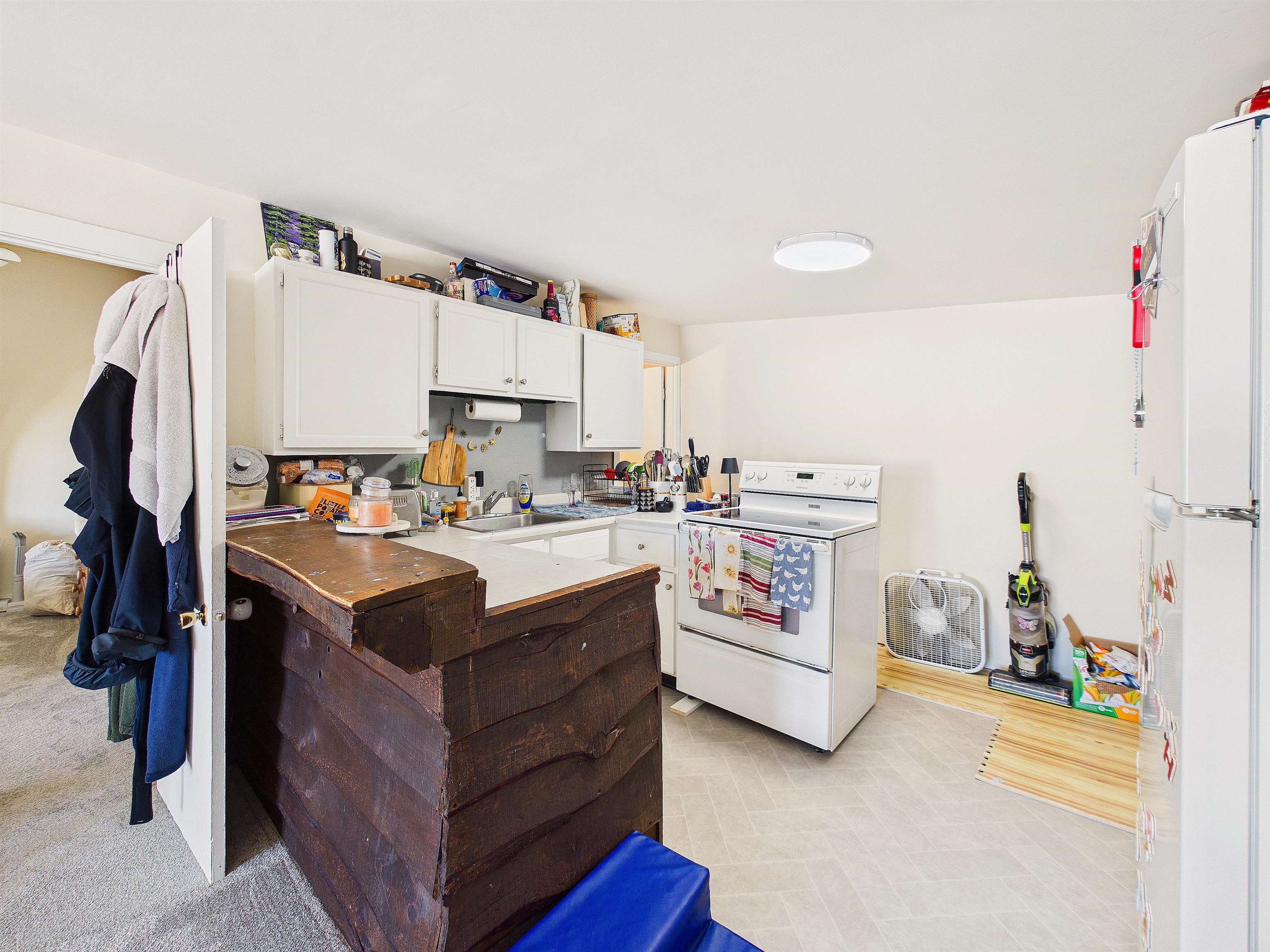 main property photo 59