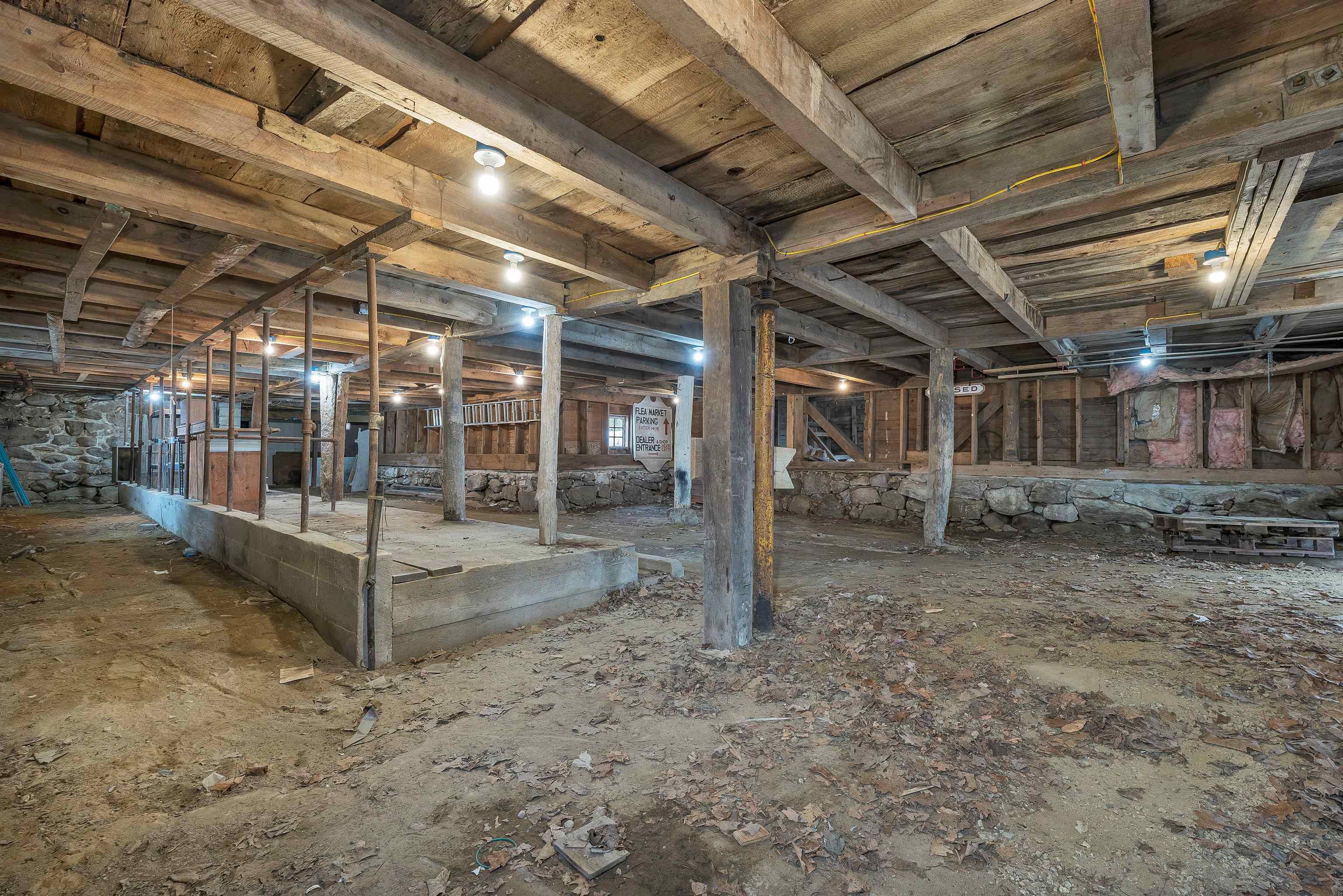 main property photo 54