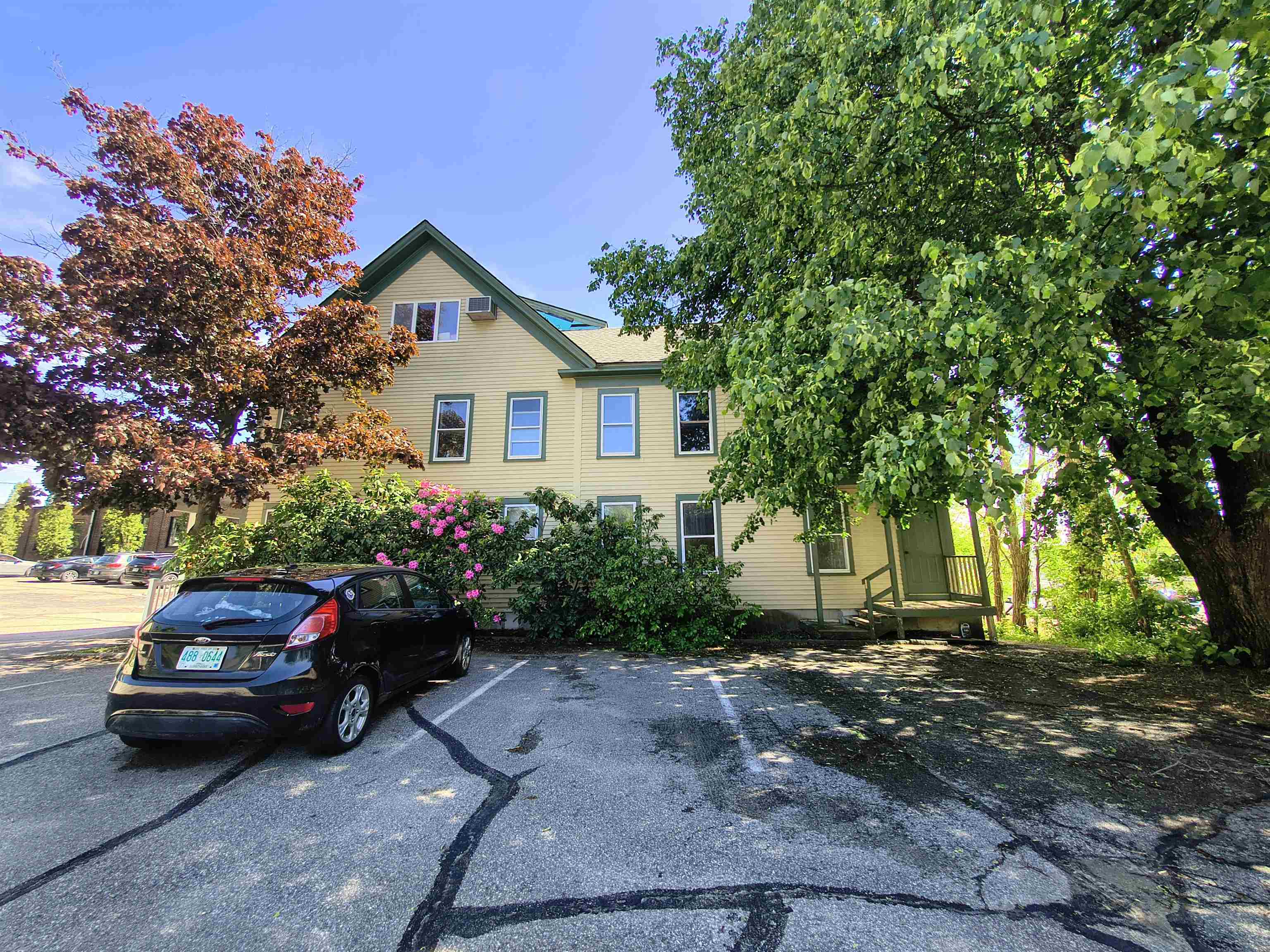 main property photo 37