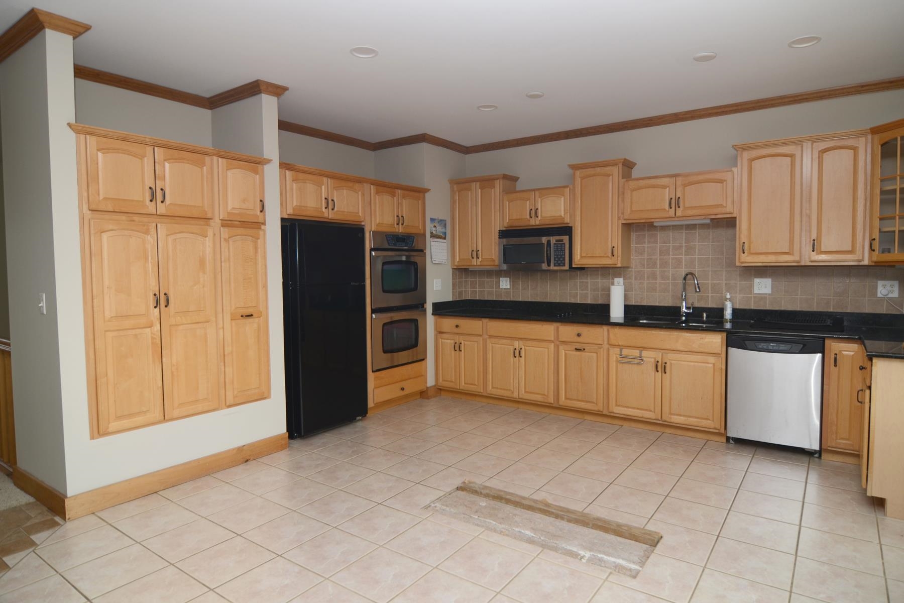 main property photo 15