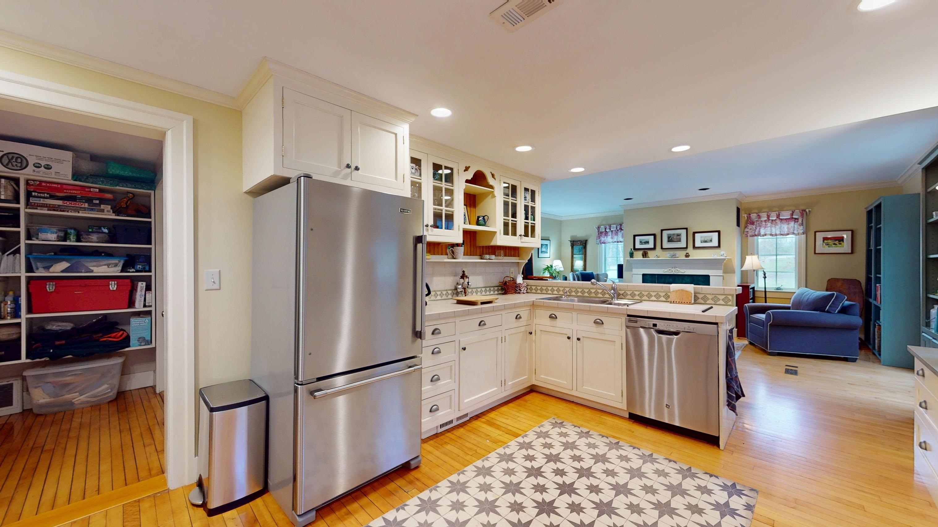 main property photo 21