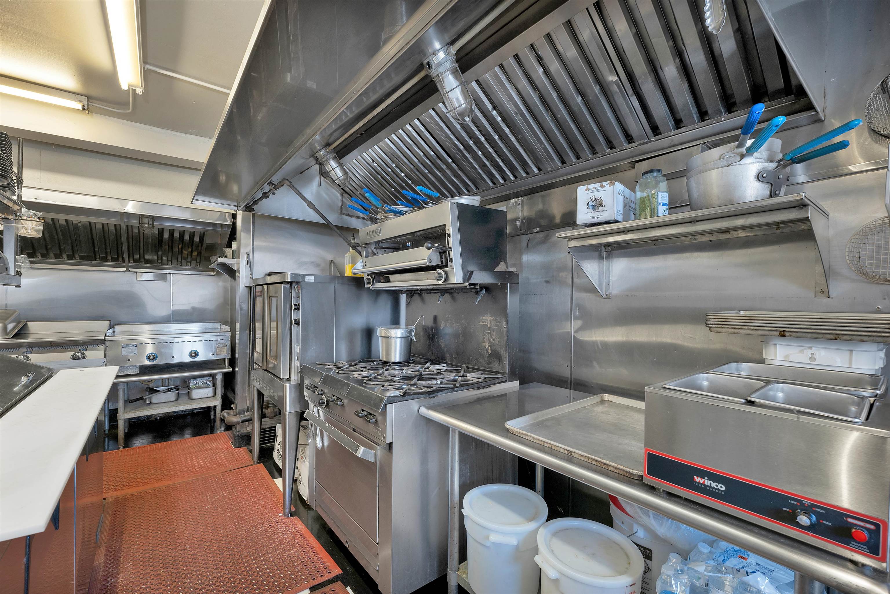 main property photo 28