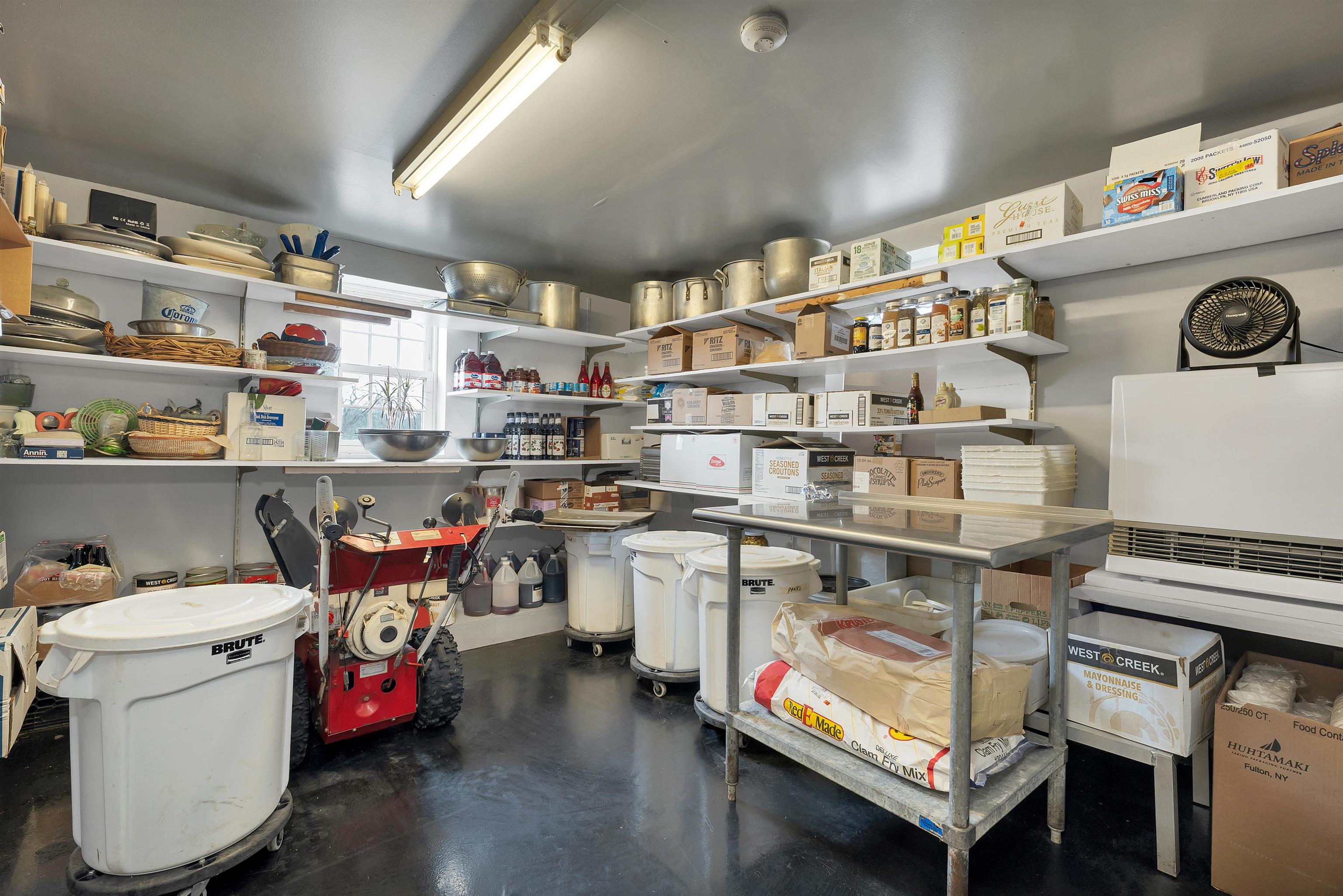 main property photo 34