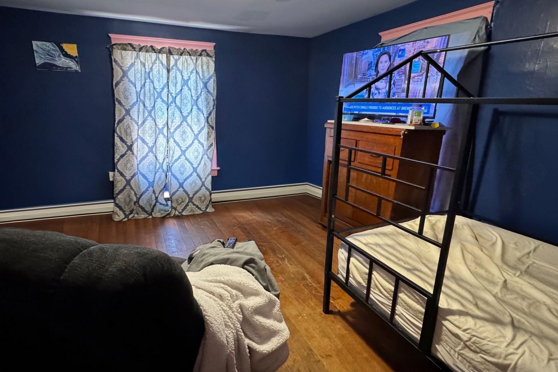 main property photo 18