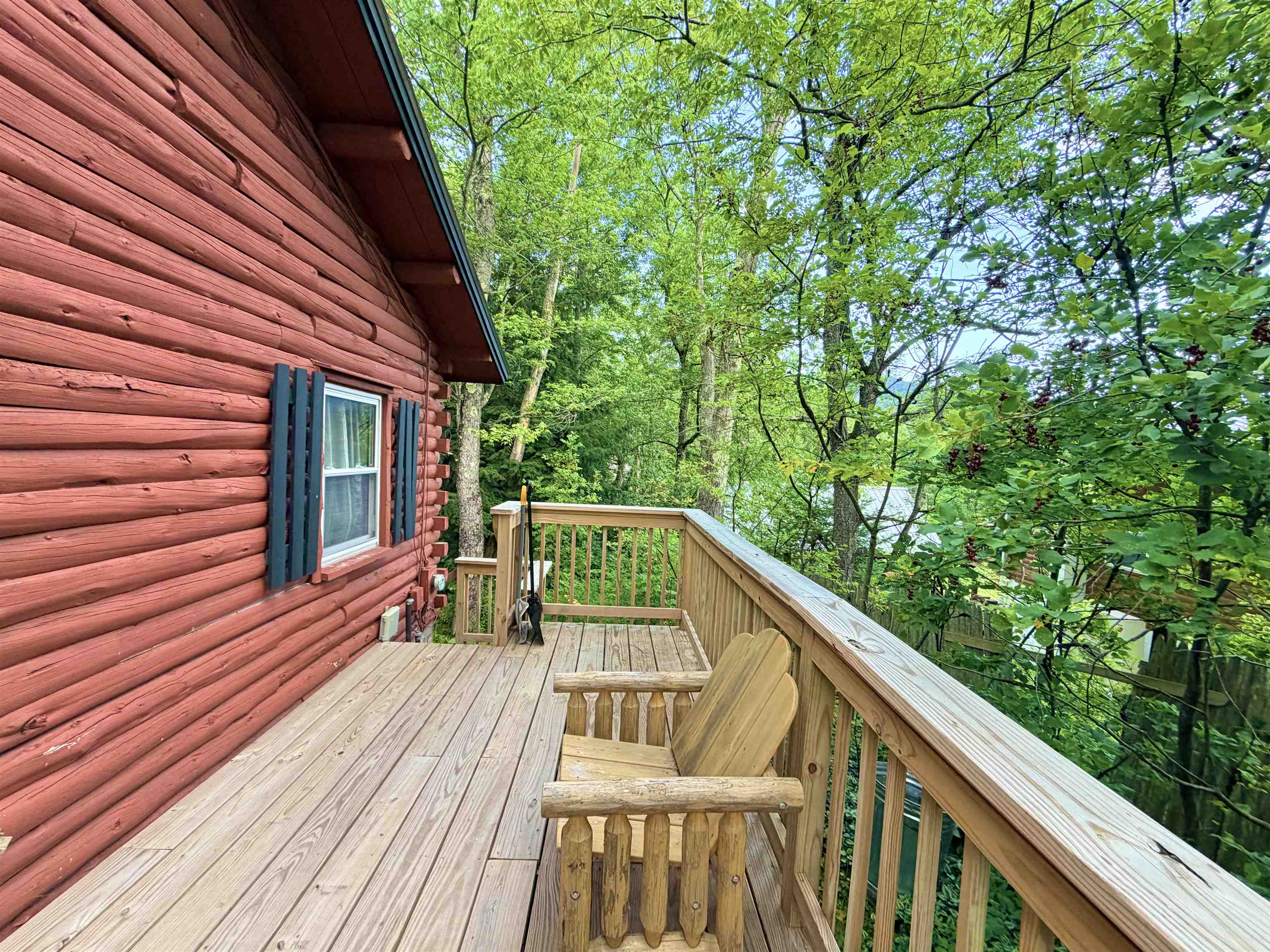 main property photo 19