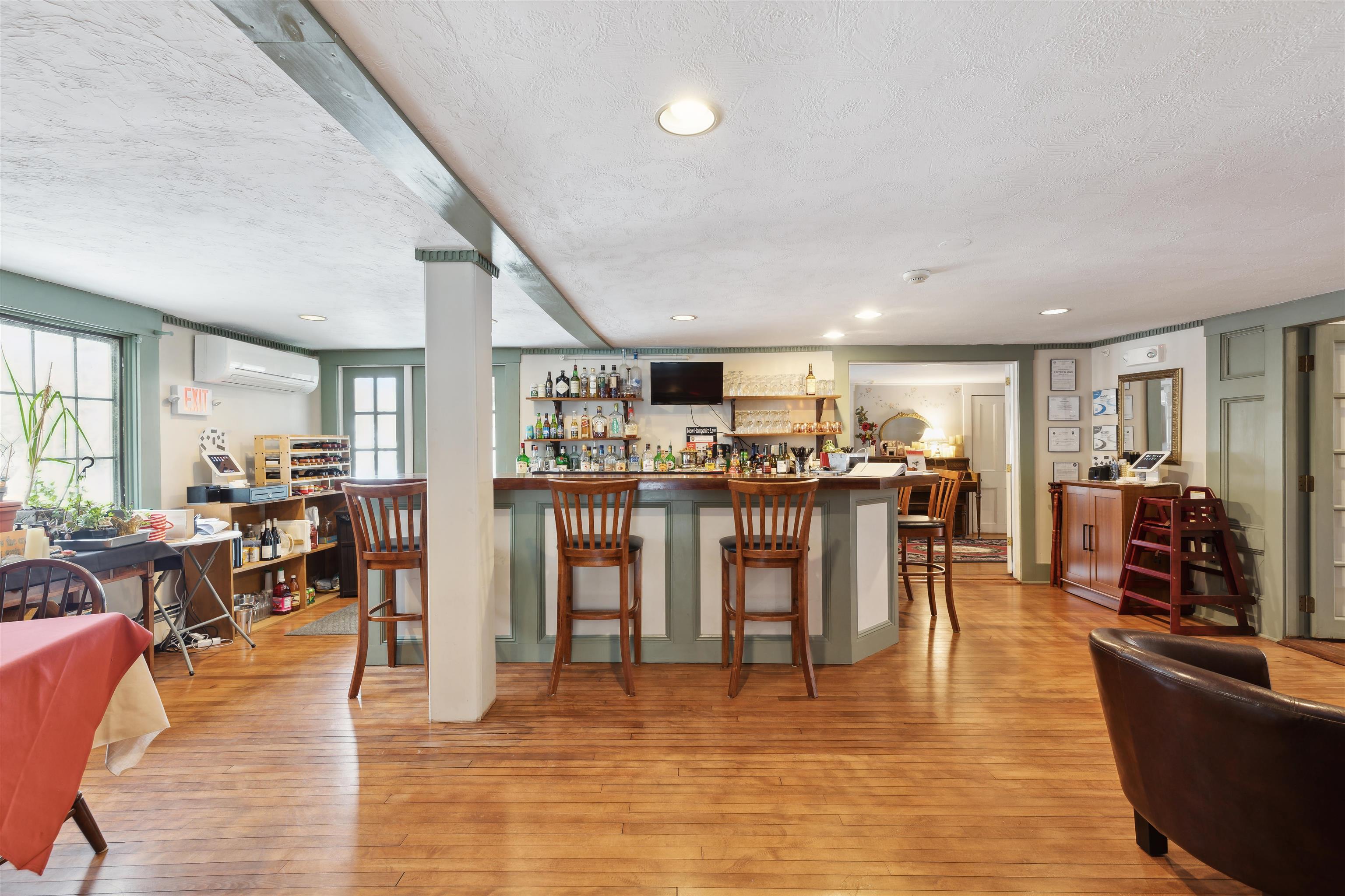main property photo 29