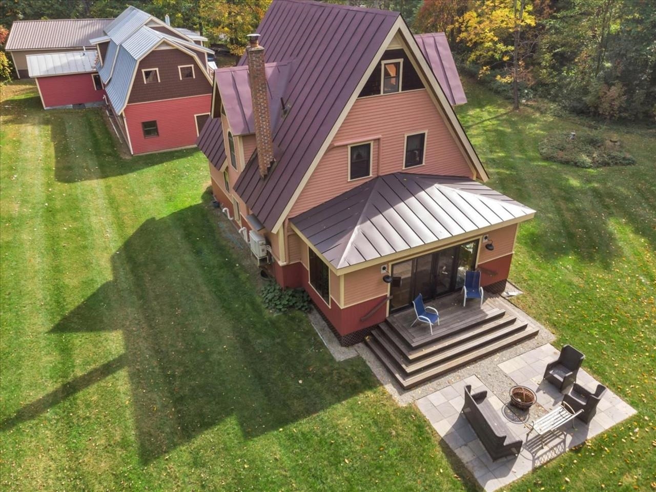 main property photo 39