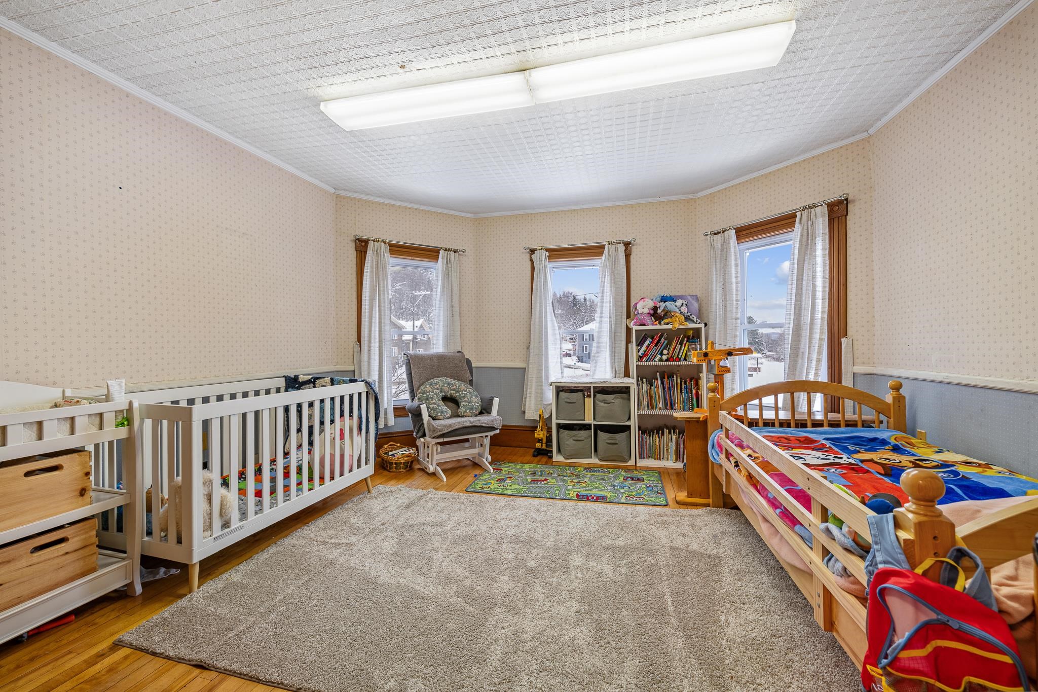 main property photo 45