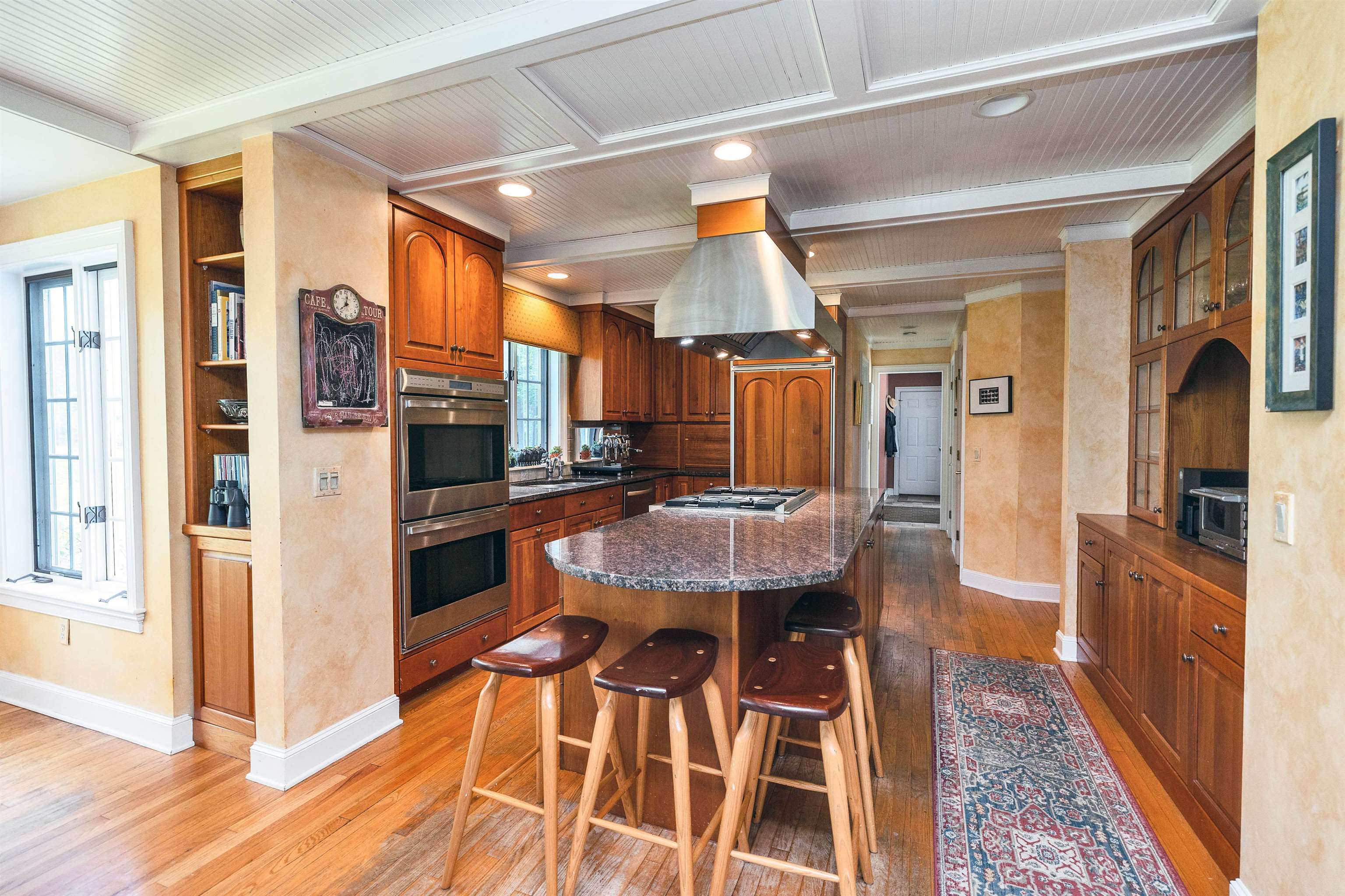 main property photo 13