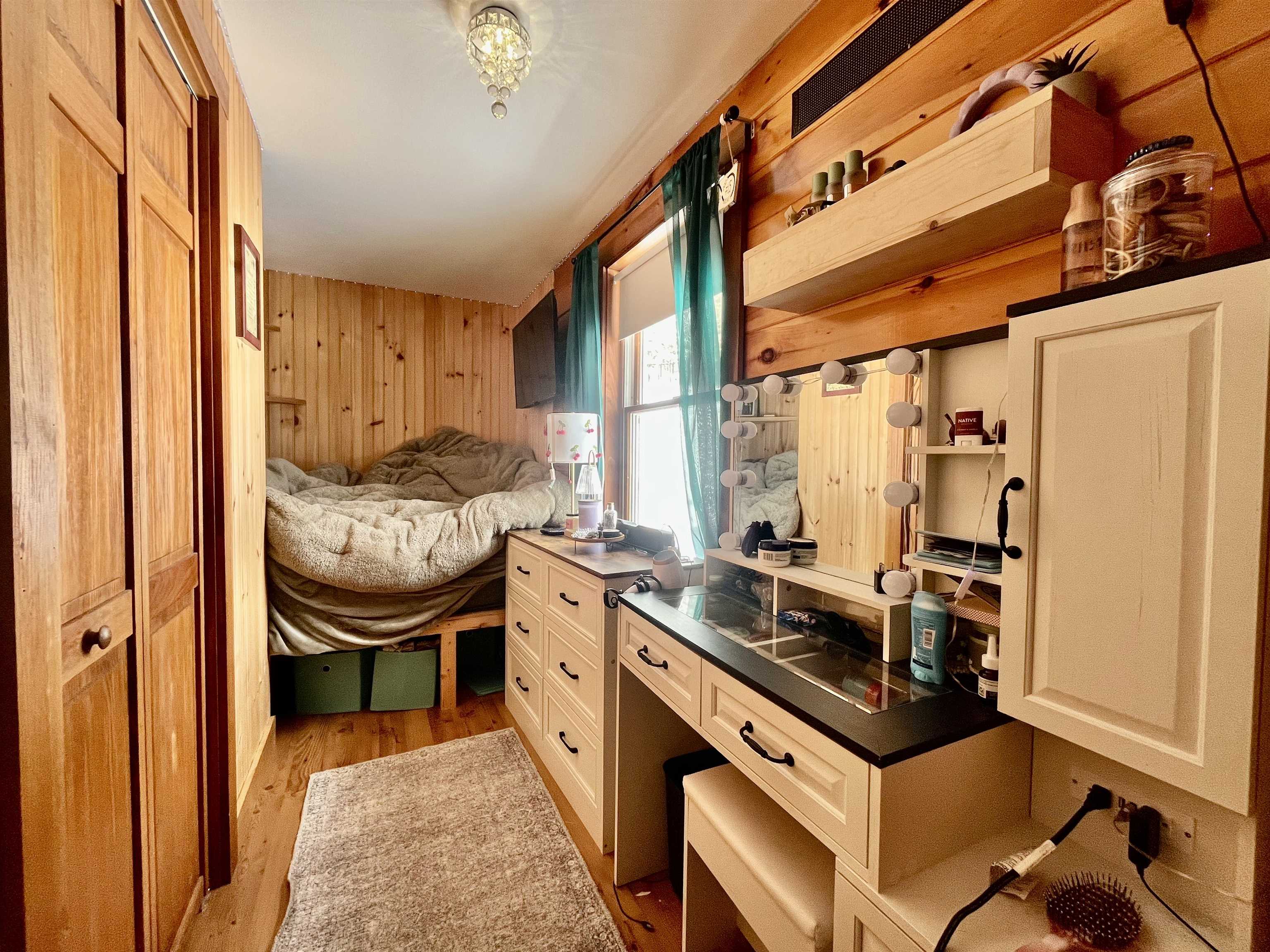 main property photo 17