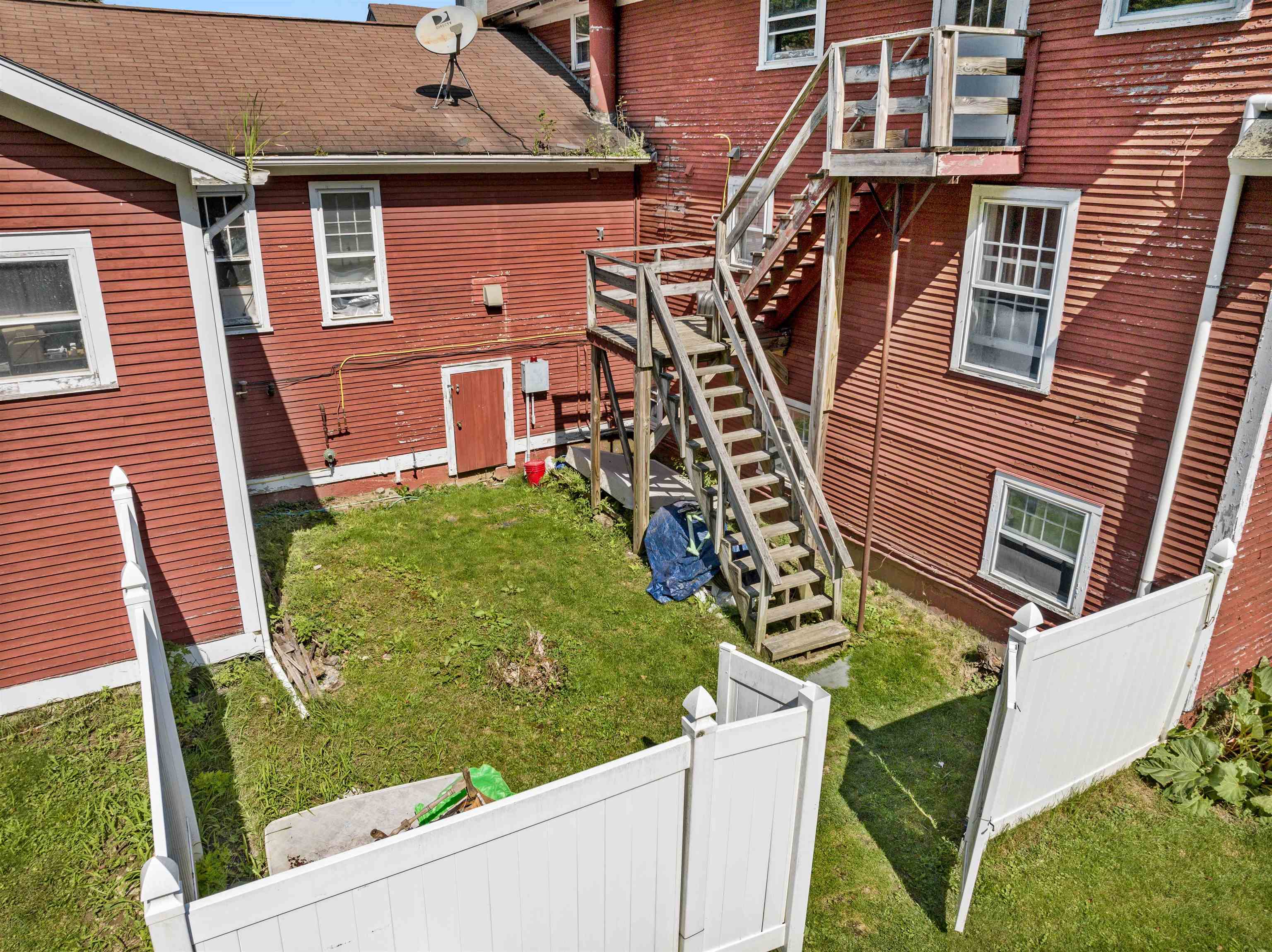main property photo 46