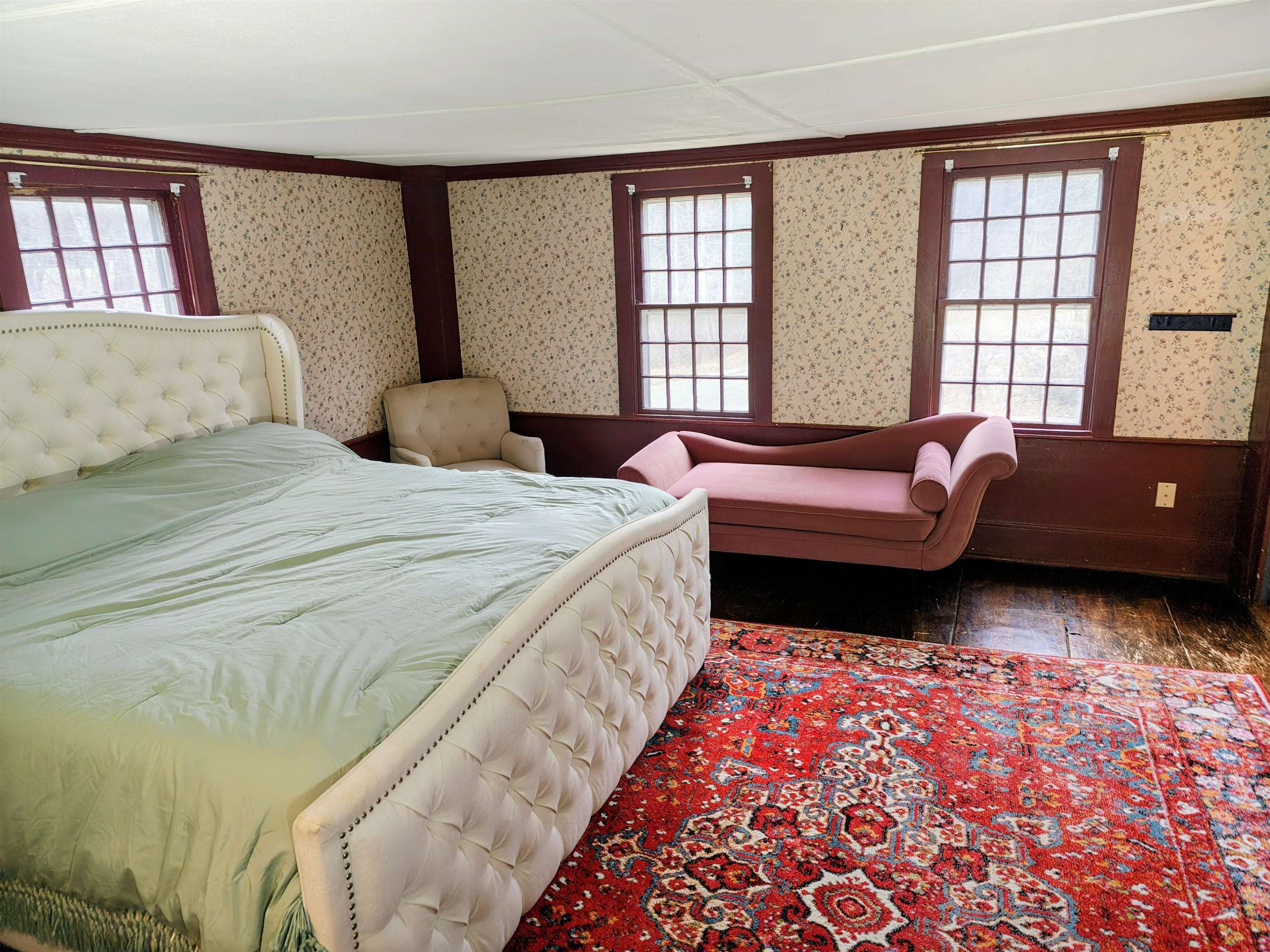 main property photo 19