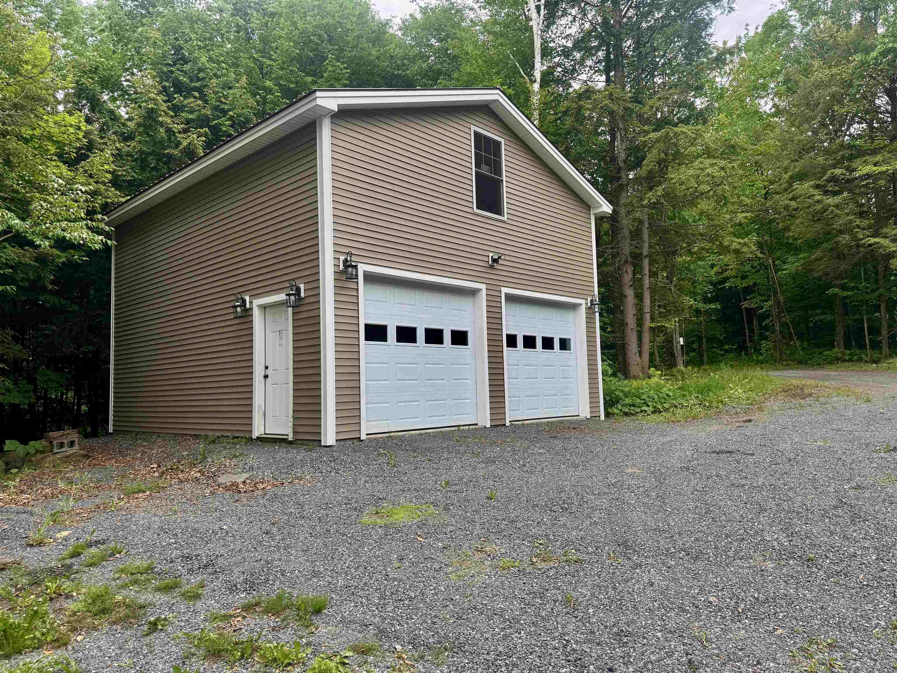 main property photo 56