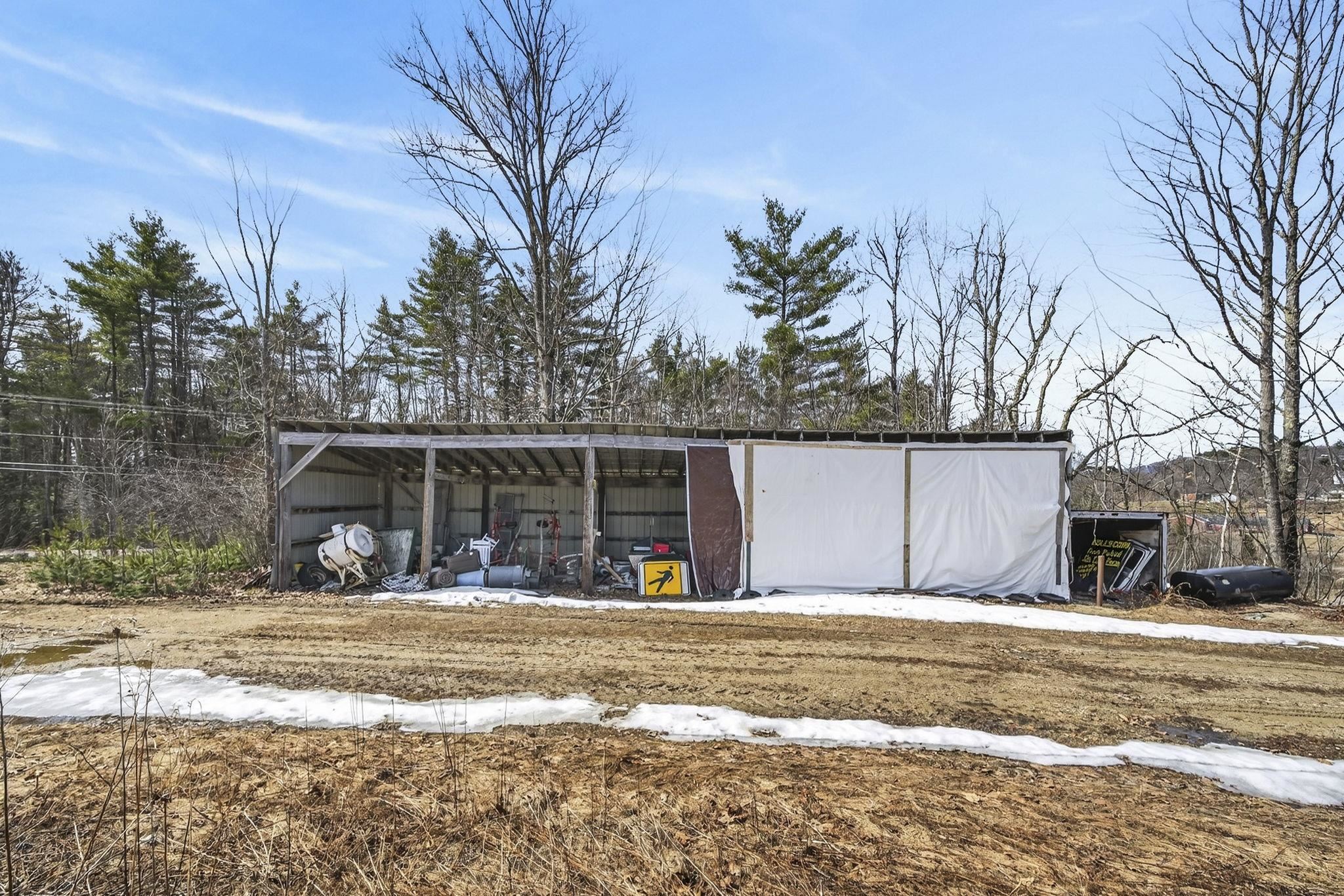 main property photo 40