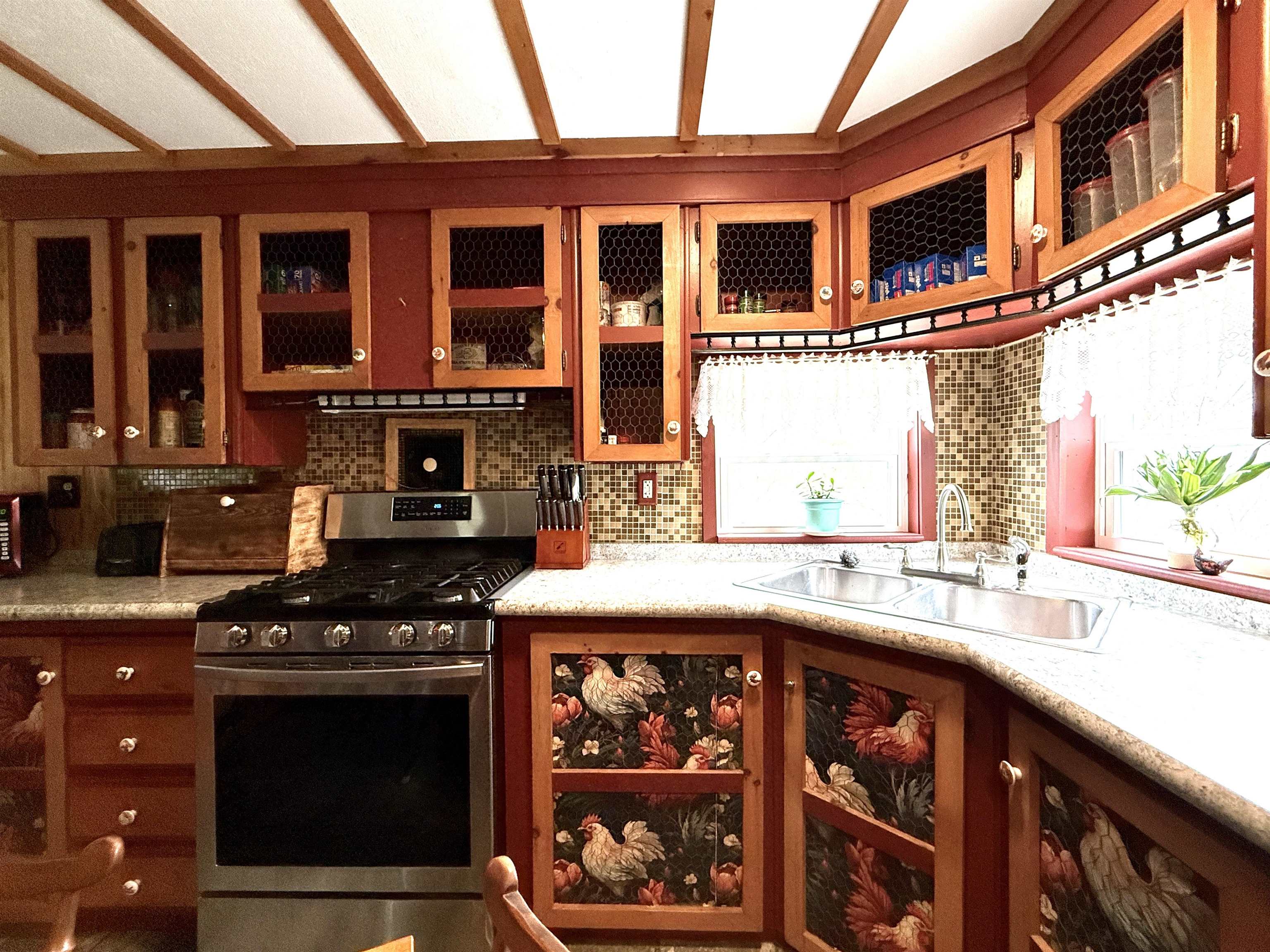 main property photo 37