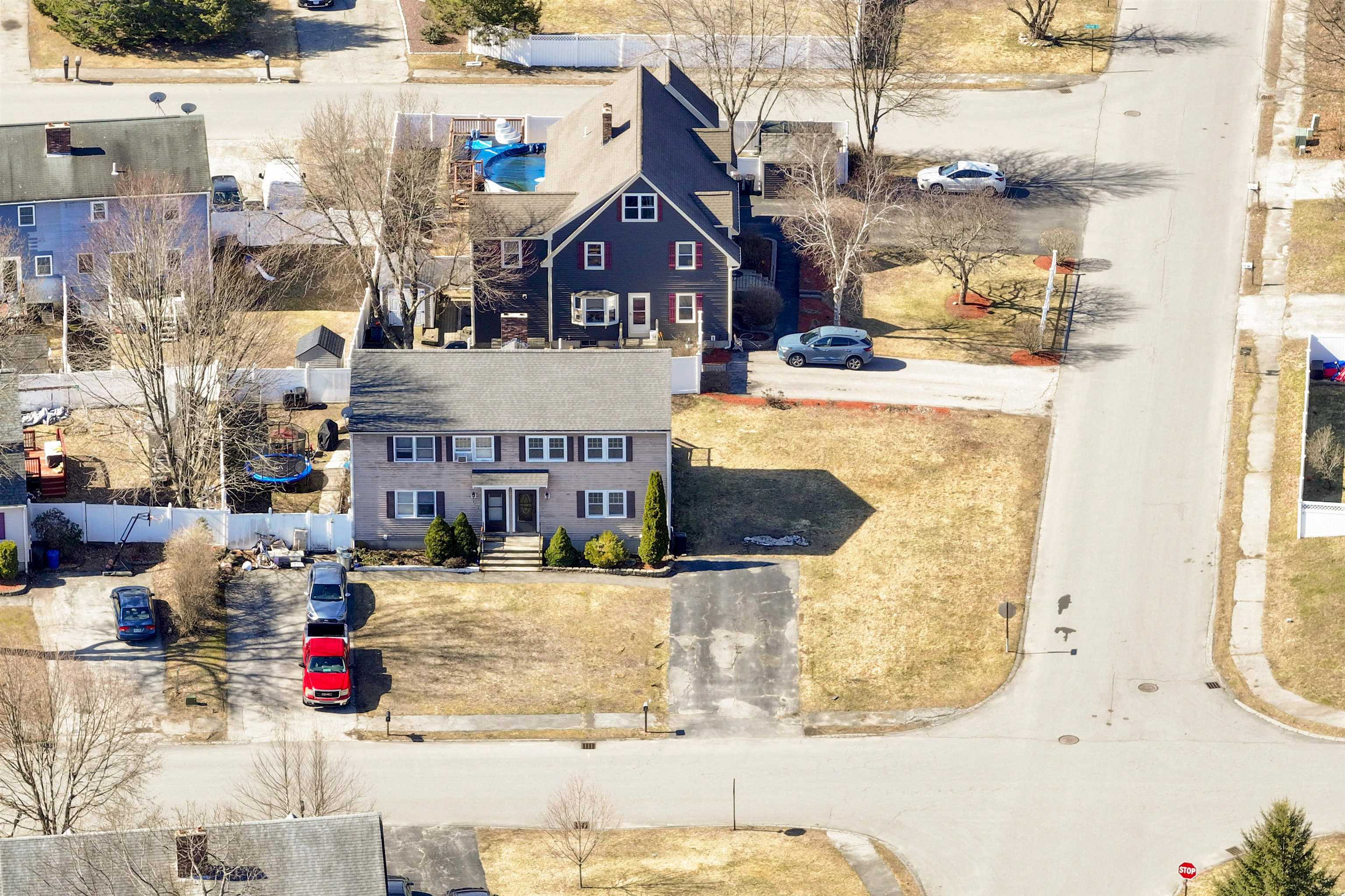 main property photo 37