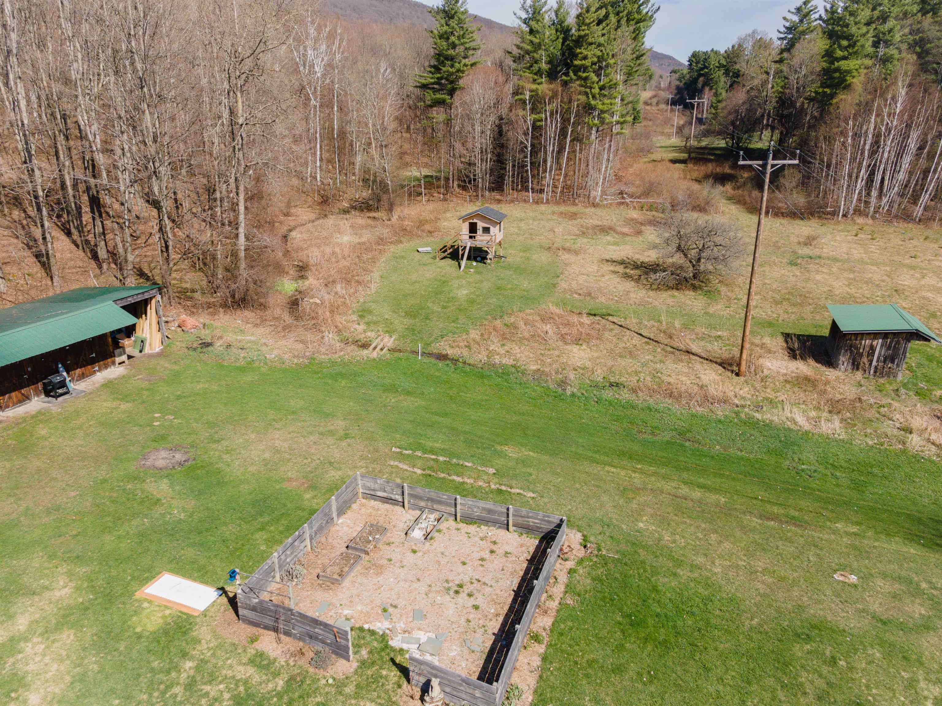 main property photo 43