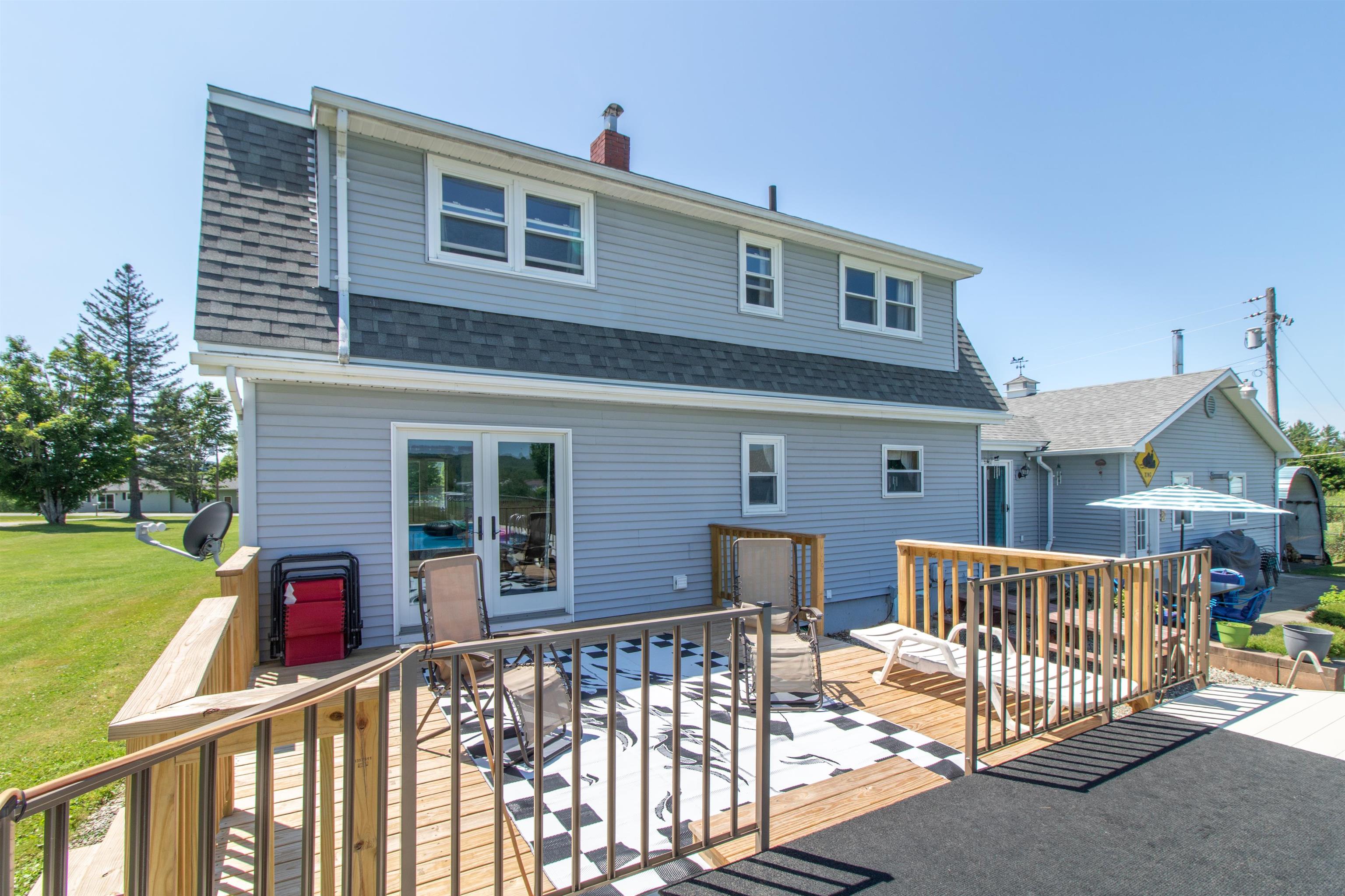 main property photo 43