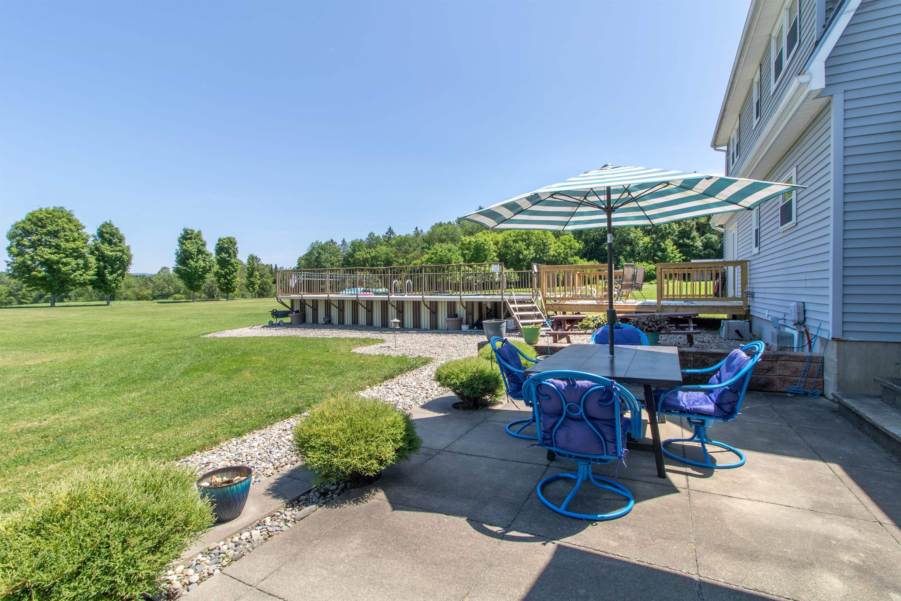 main property photo 45
