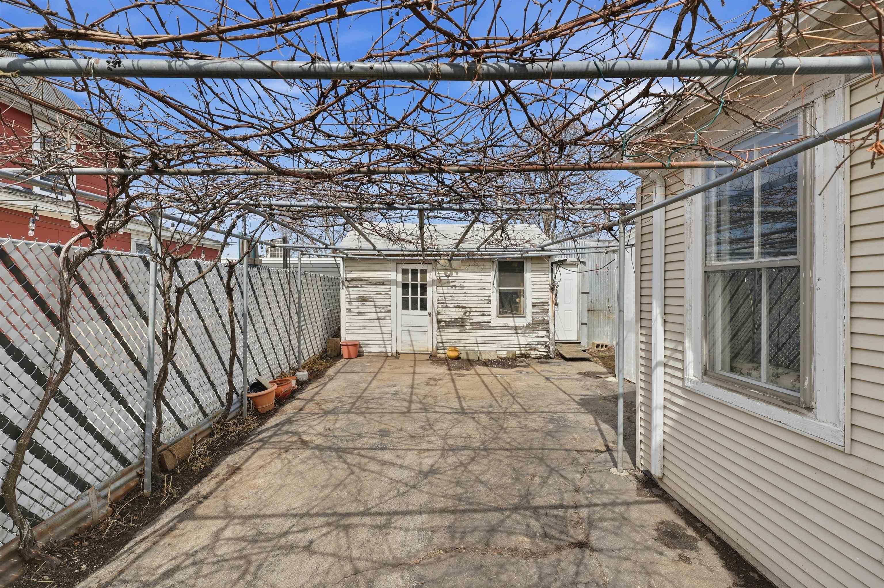 main property photo 39