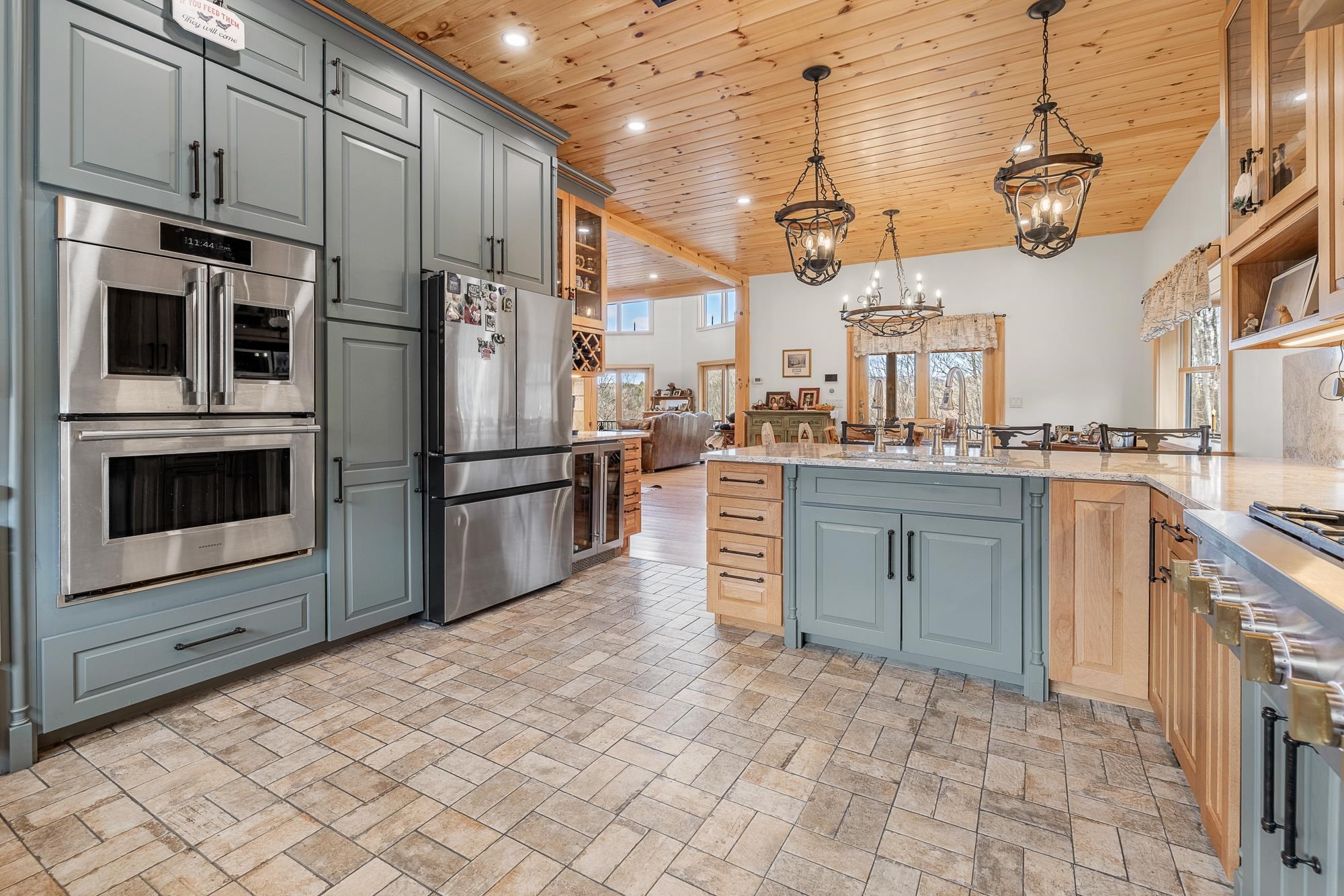 main property photo 20
