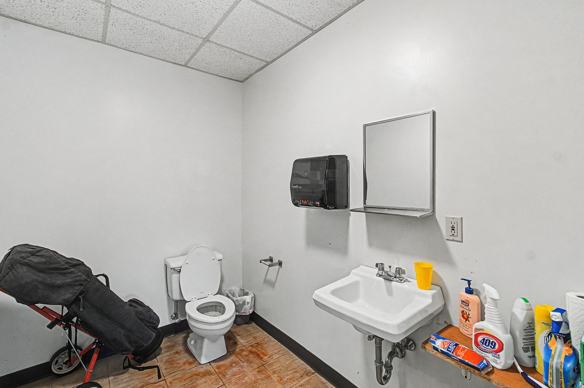 main property photo 47