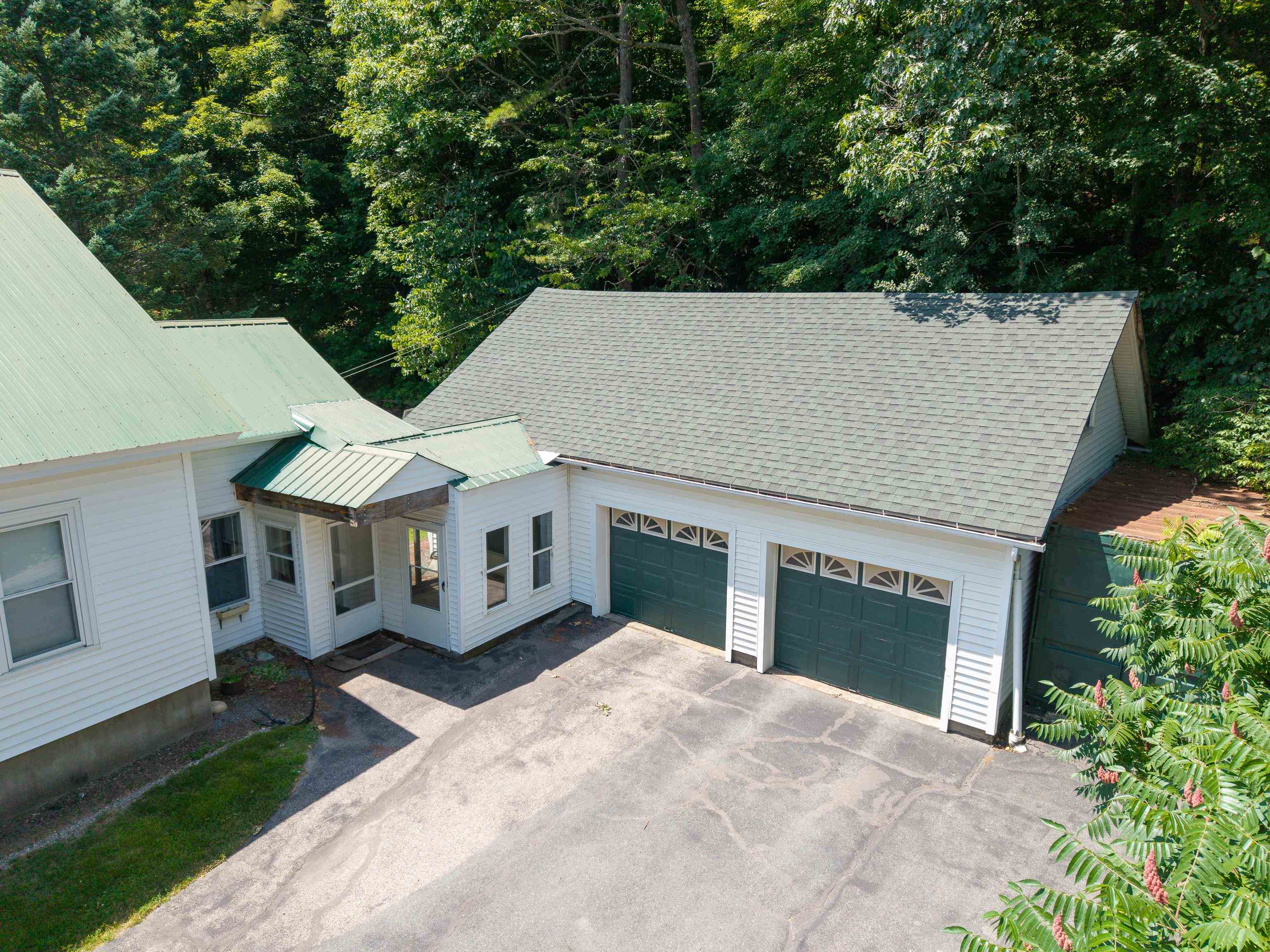 main property photo 51