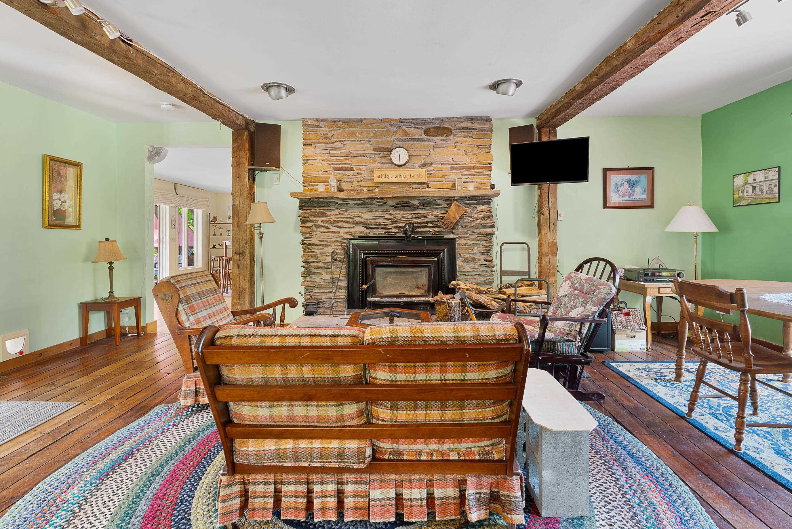 main property photo 8
