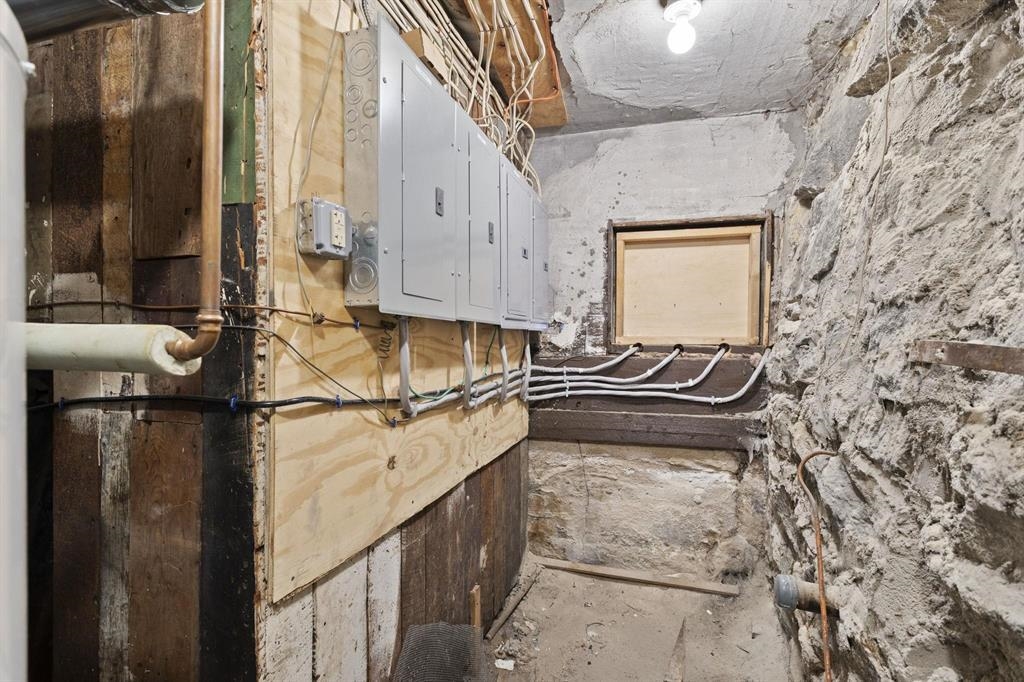 main property photo 12