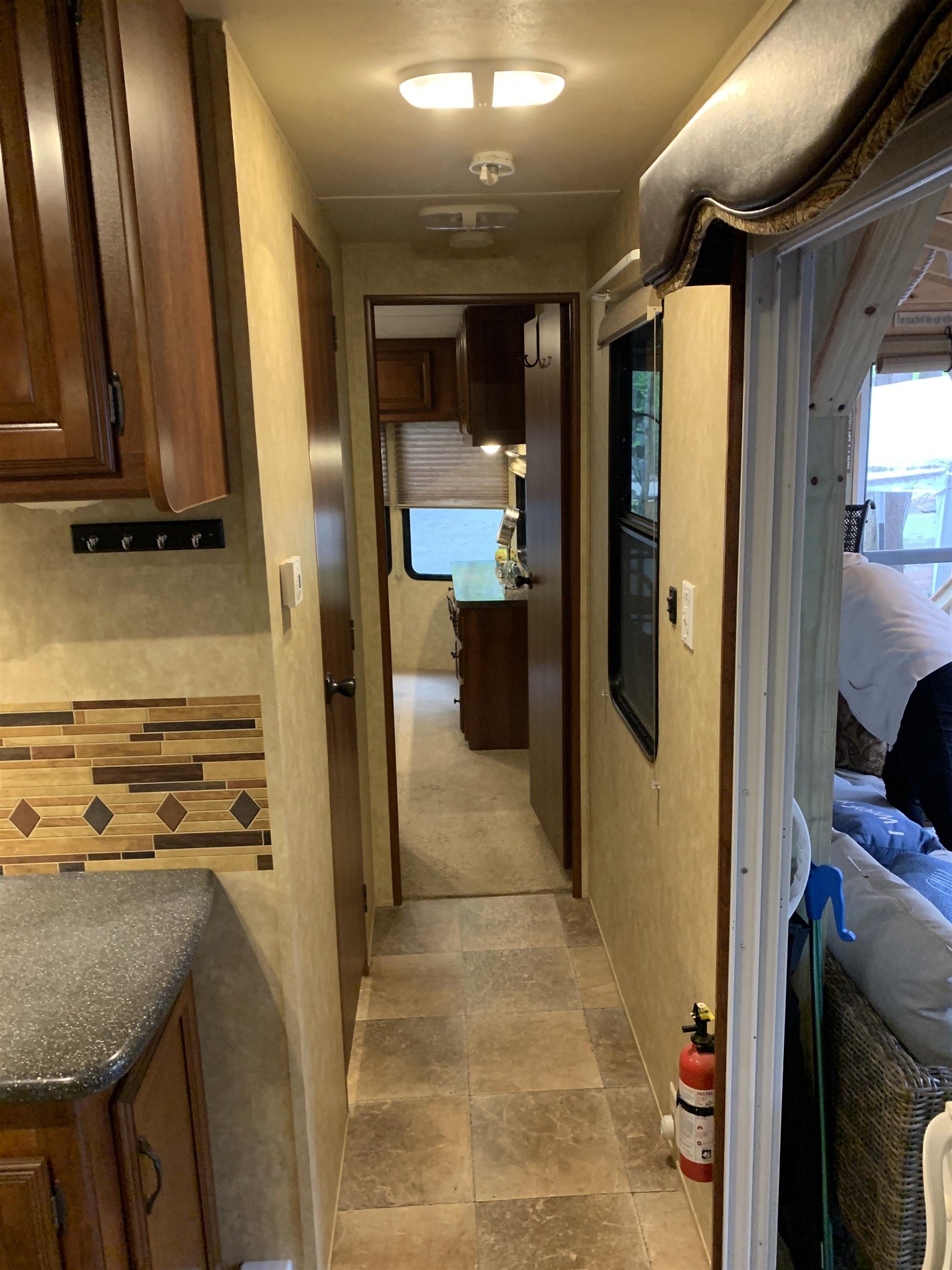 main property photo 7