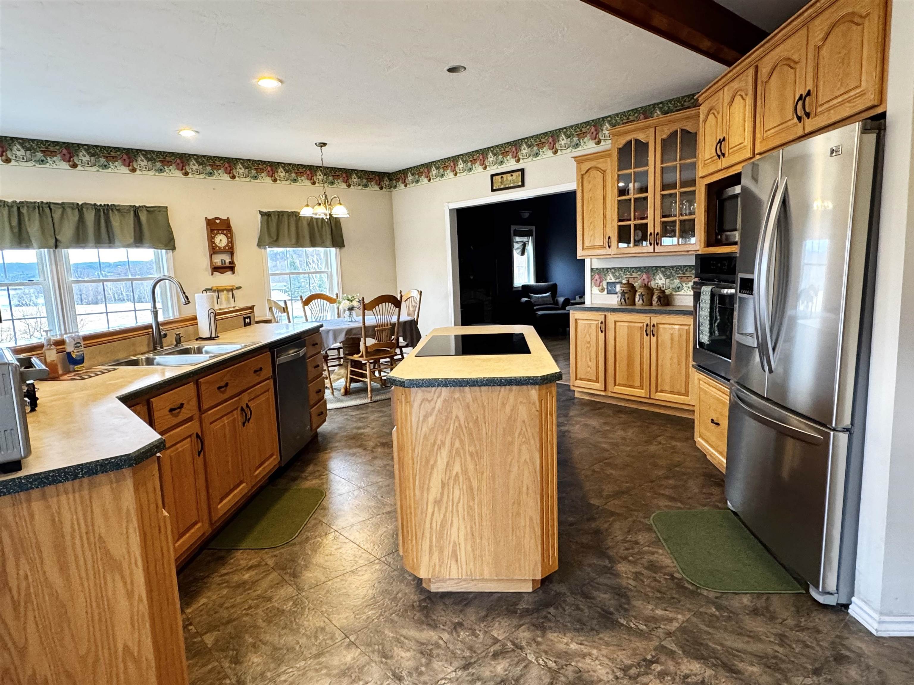 main property photo 6
