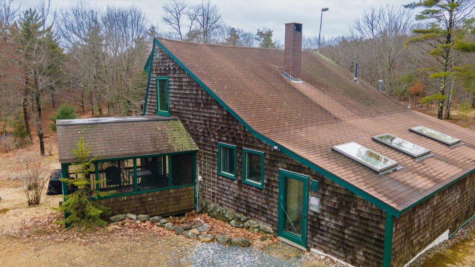 main property photo 40