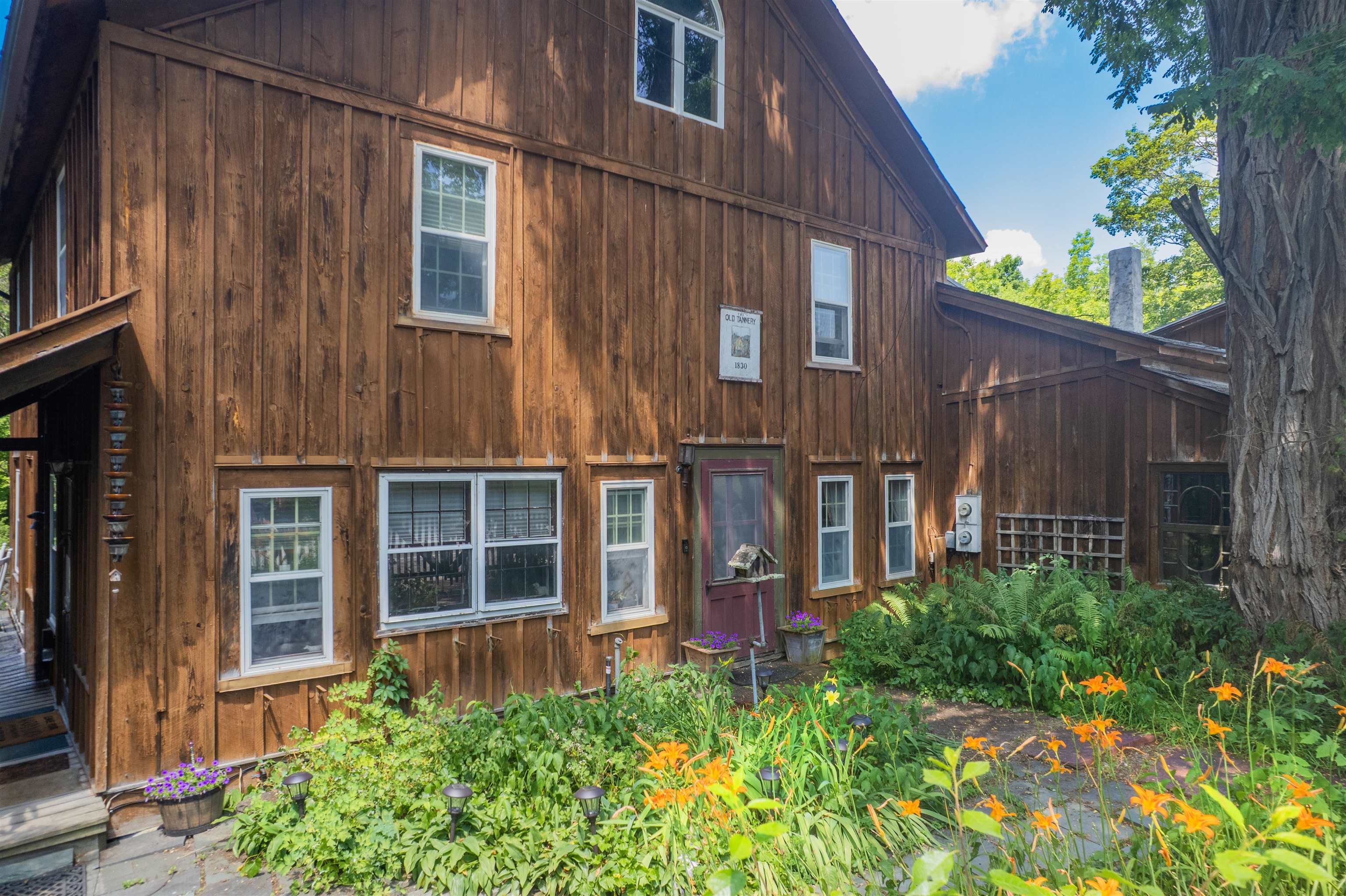 main property photo 25