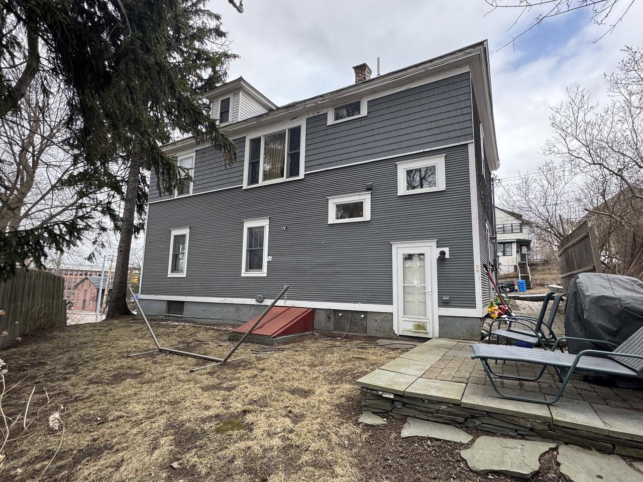 main property photo 20