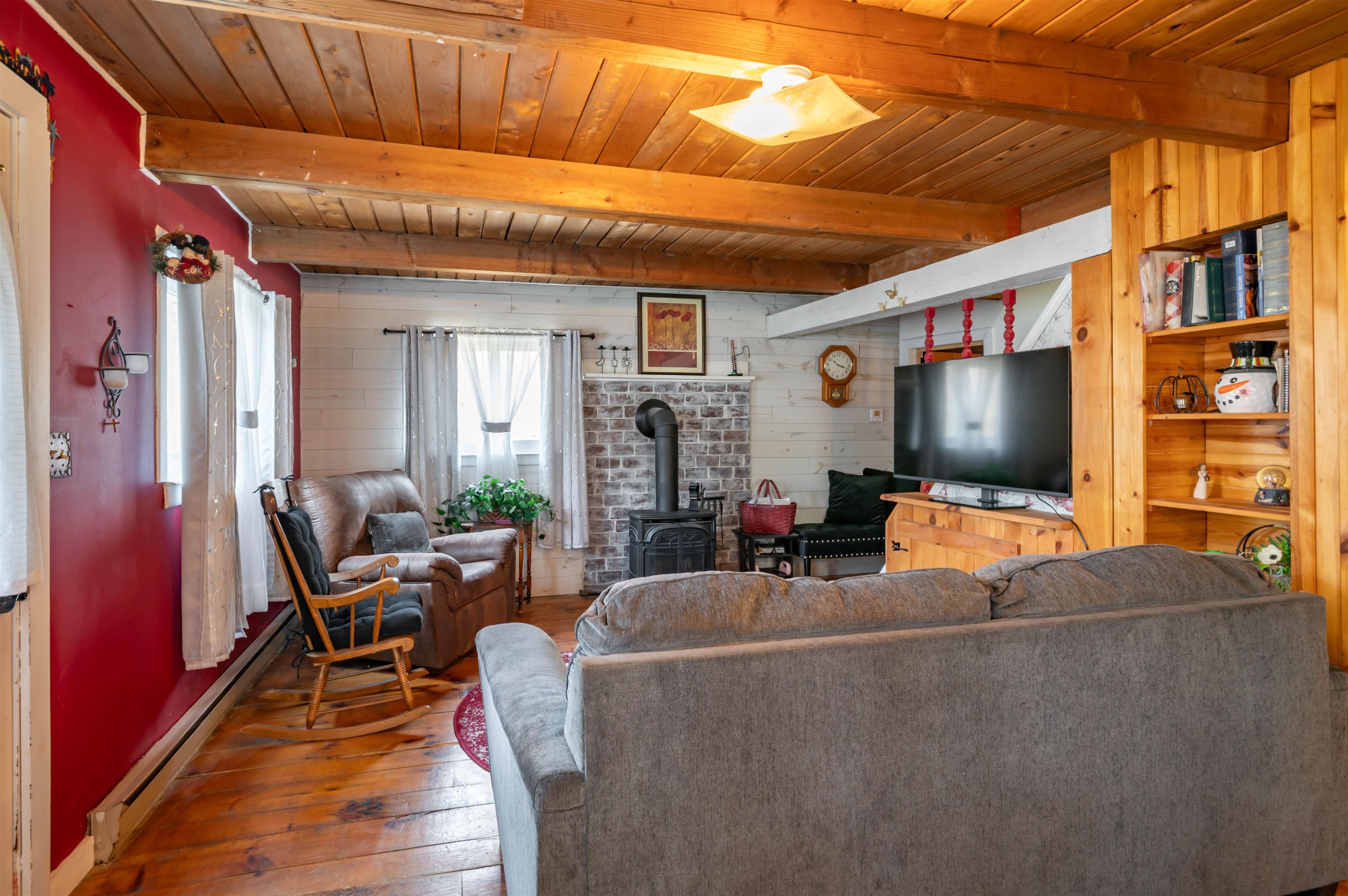 main property photo 40