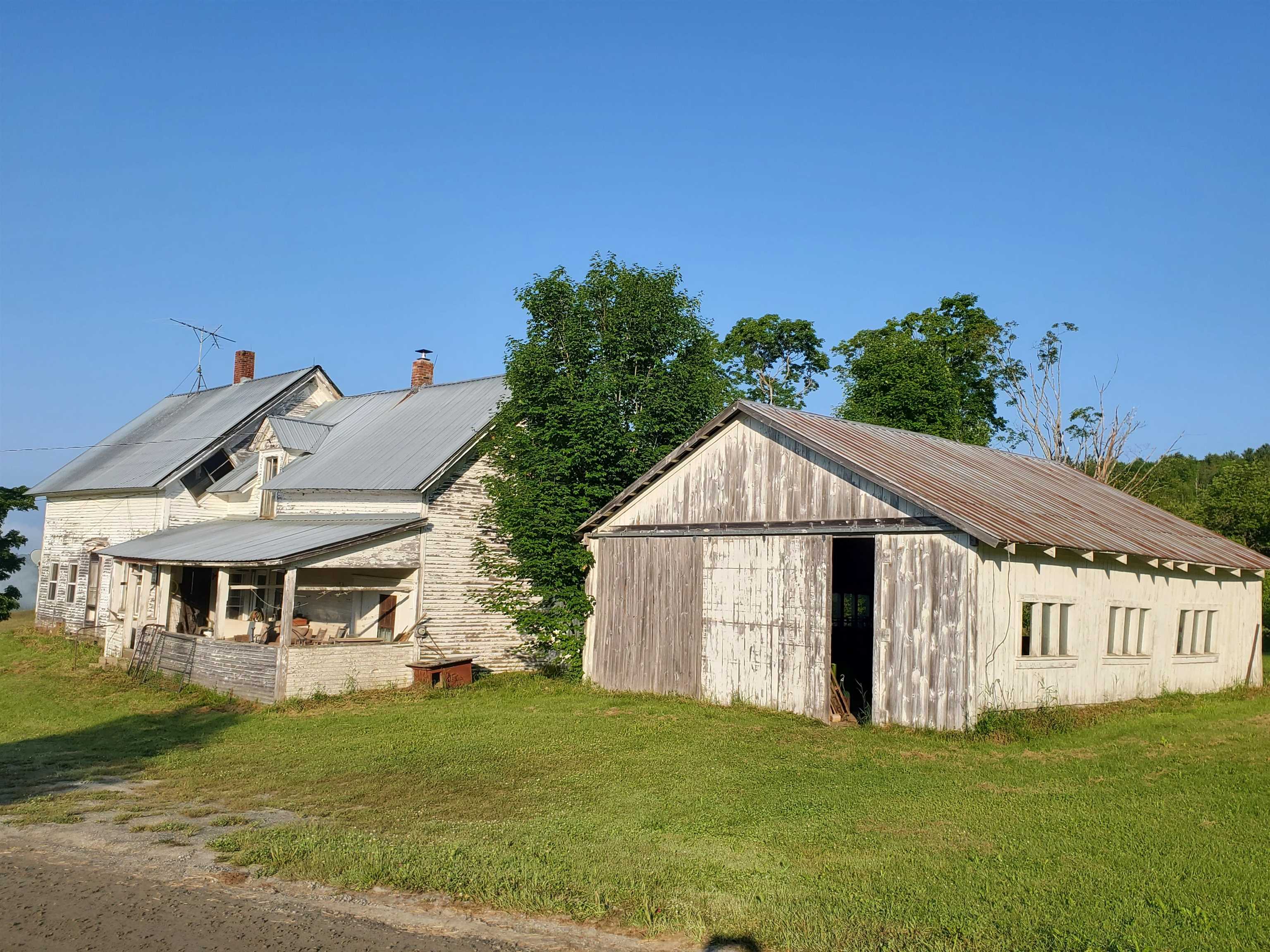 main property photo 8