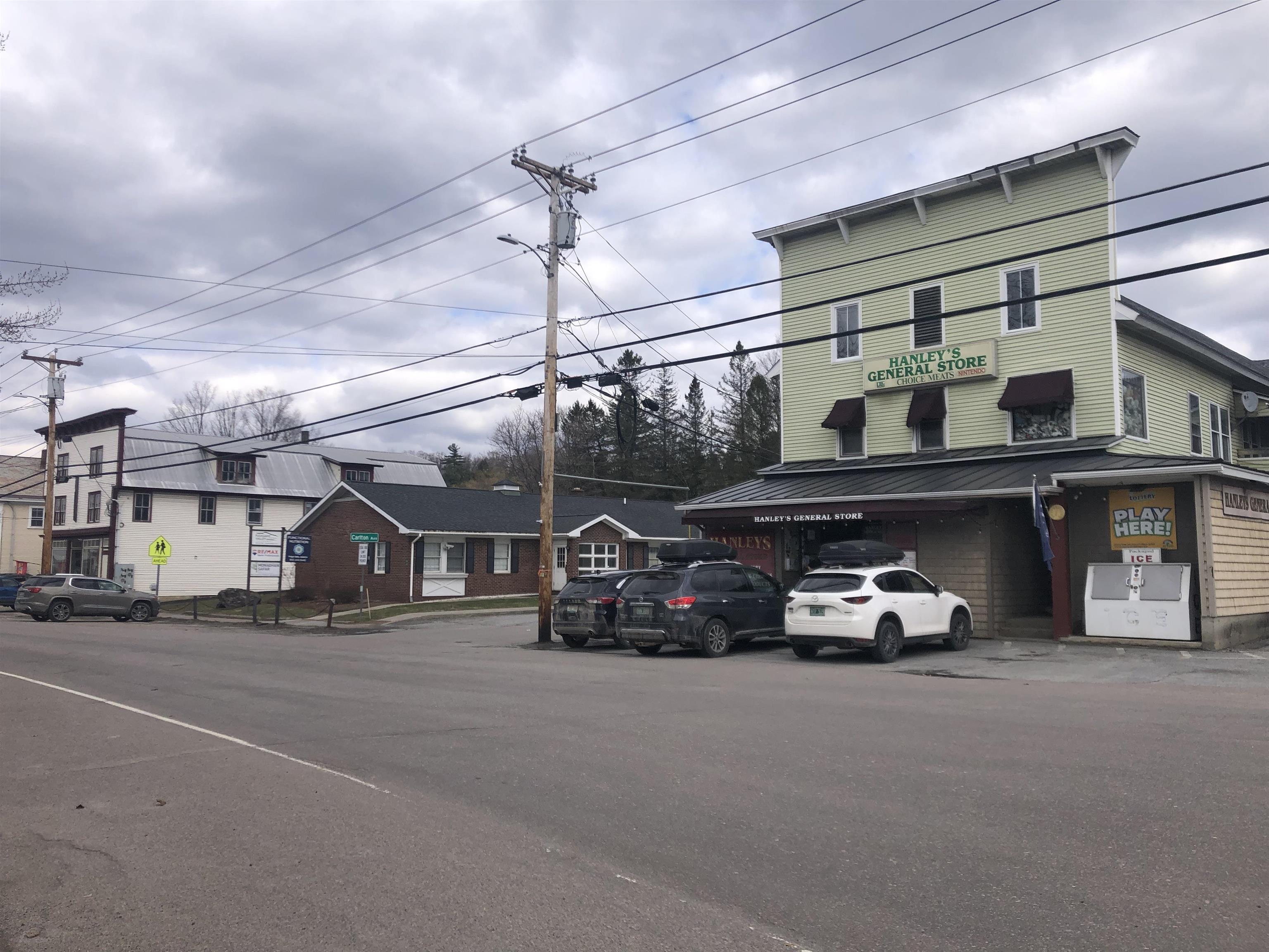 main property photo 28